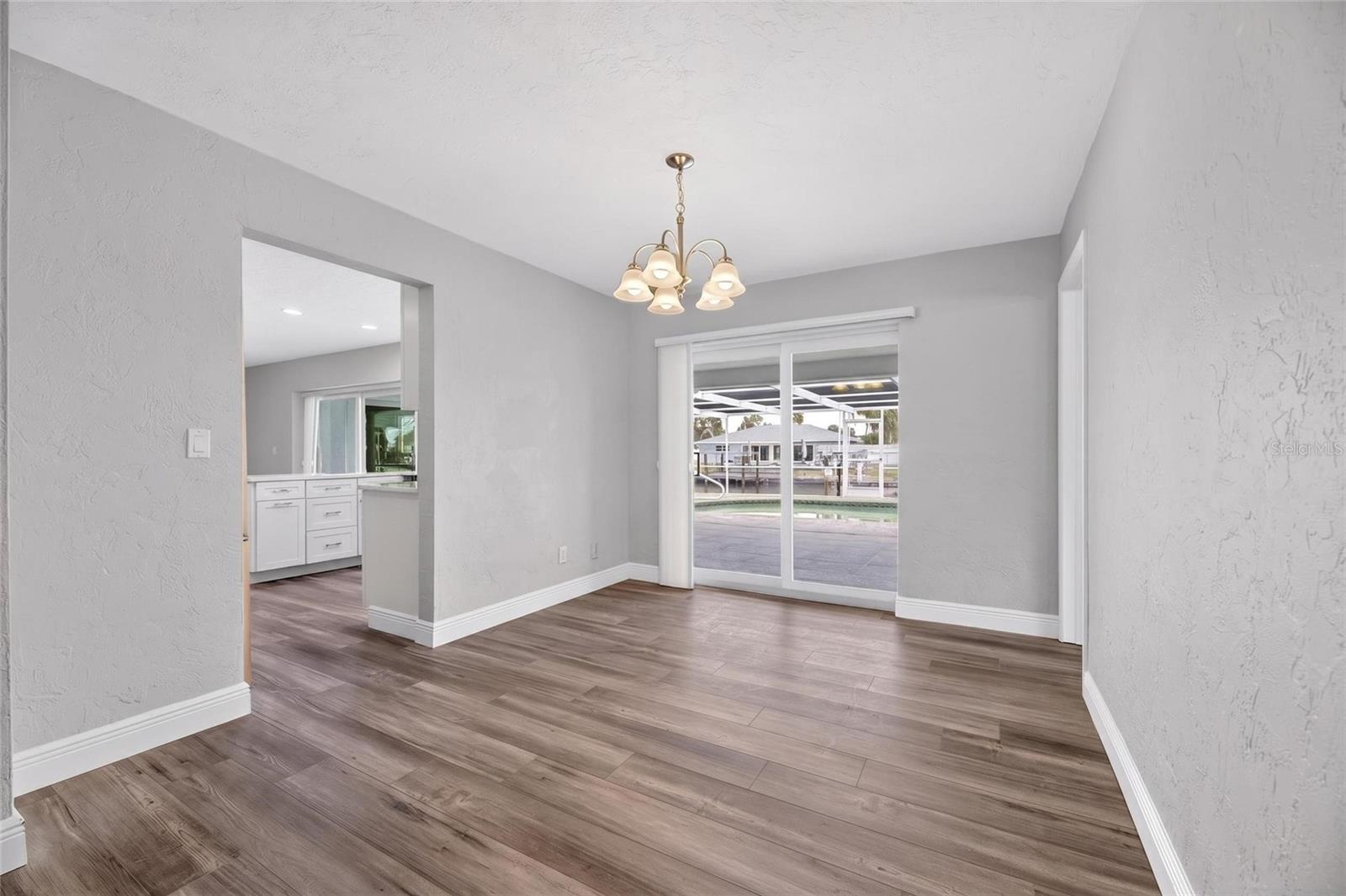 Image 26 of 59 For 6305 Cottonwood Lane