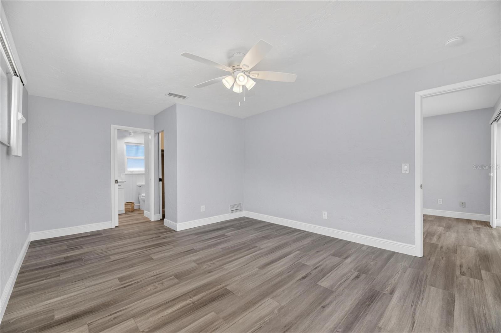 Image 31 of 59 For 6305 Cottonwood Lane