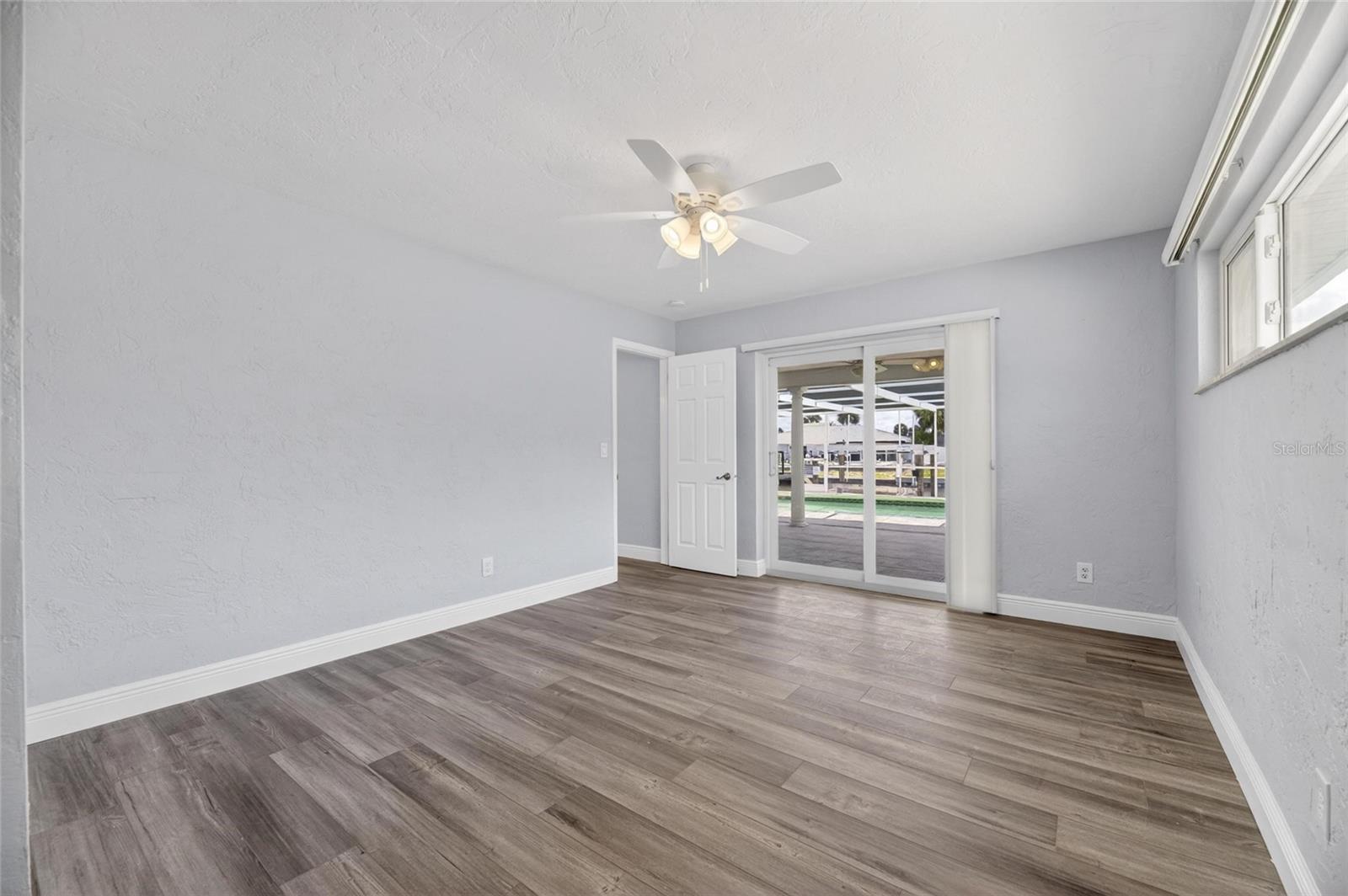 Image 32 of 59 For 6305 Cottonwood Lane