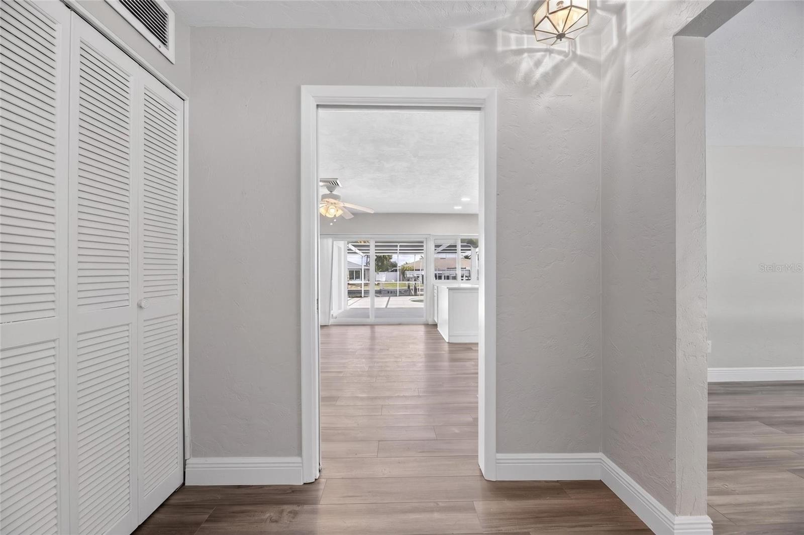 Image 9 of 59 For 6305 Cottonwood Lane