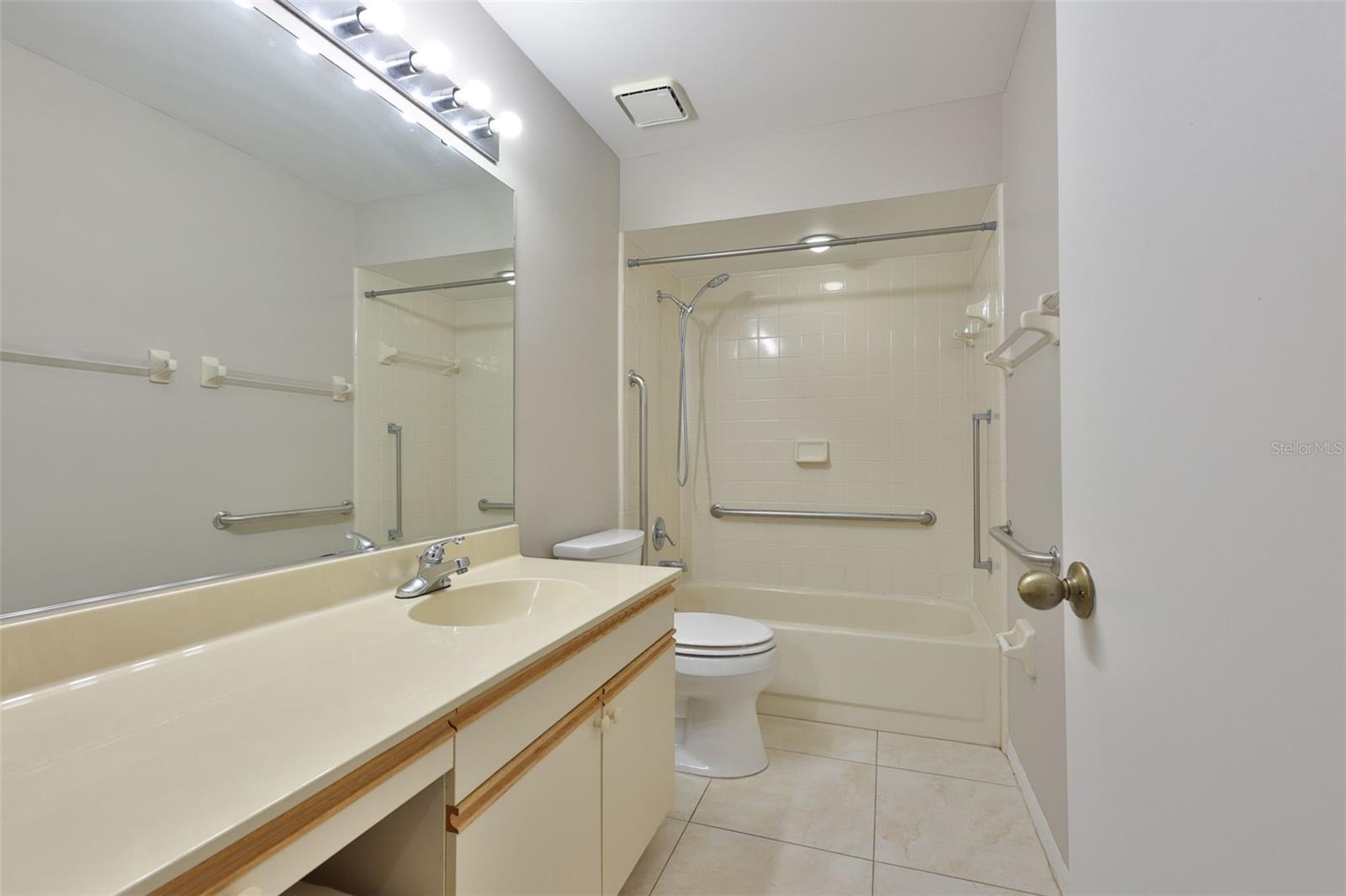 Image 20 of 100 For 1209 Litchfield Drive 42