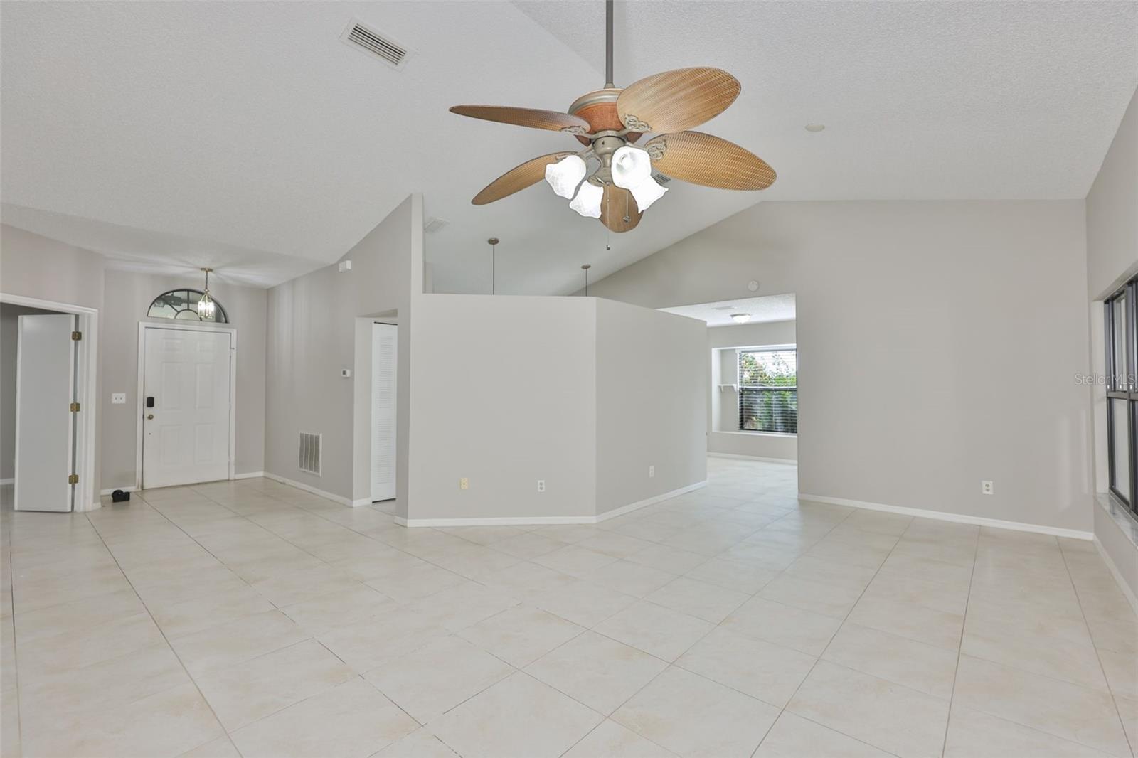 Image 7 of 100 For 1209 Litchfield Drive 42