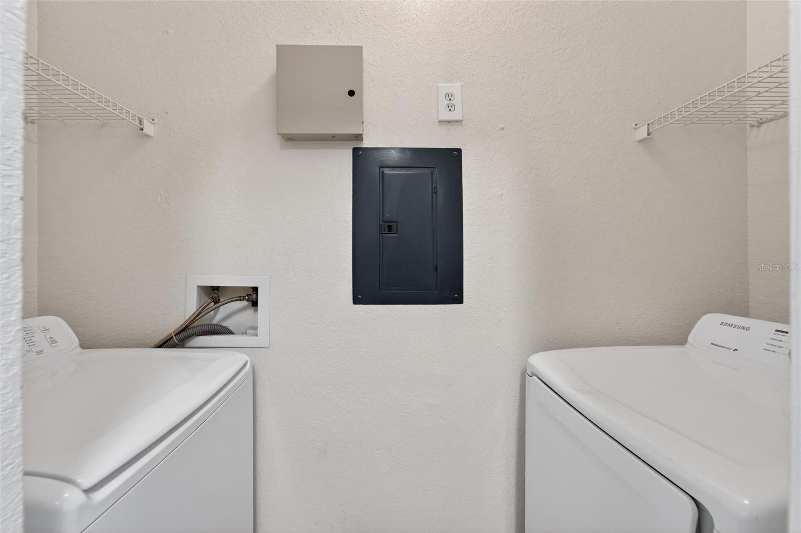 Image 16 of 42 For 5611 Legacy Crescent Place 304
