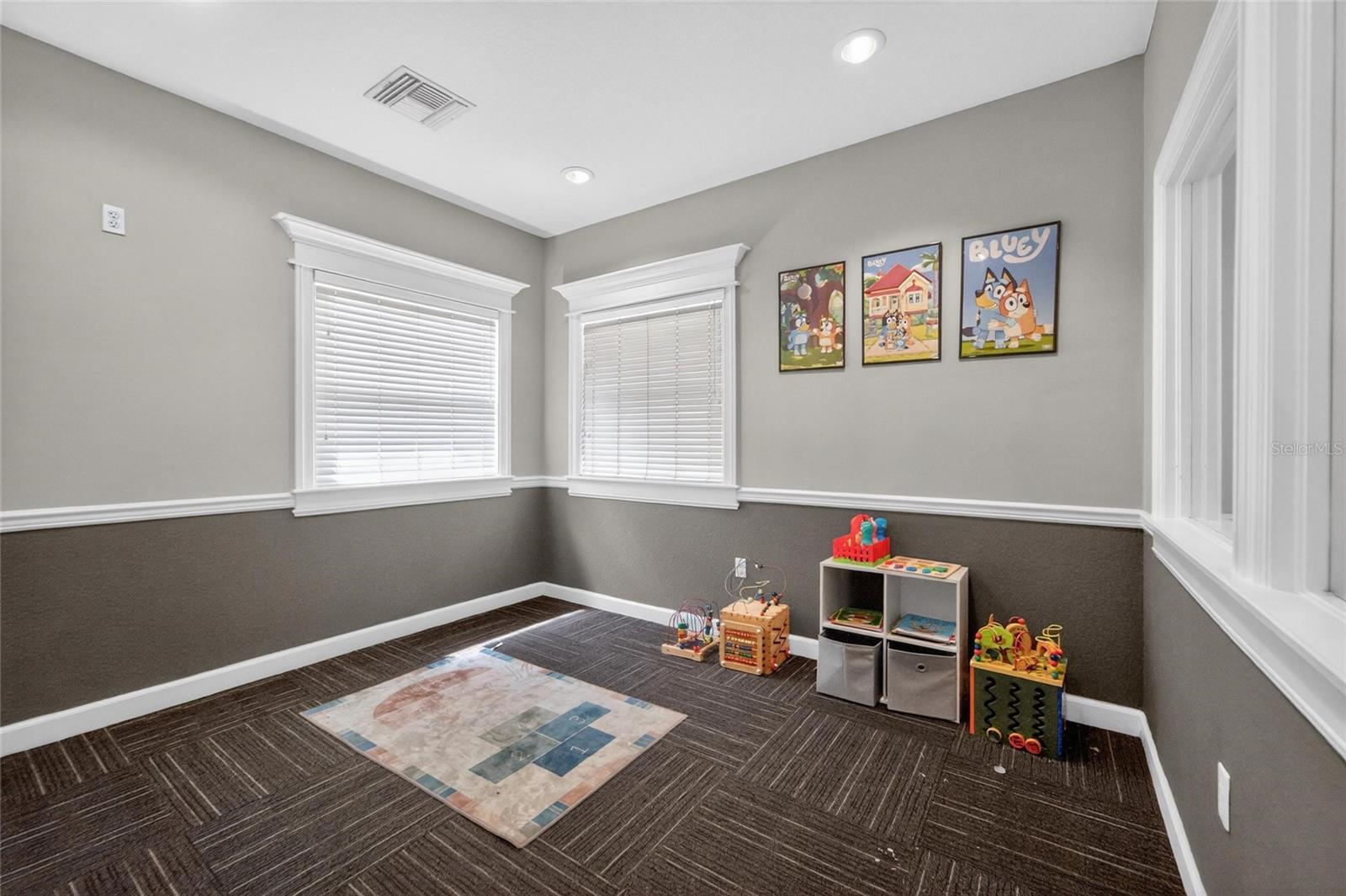 Image 32 of 42 For 5611 Legacy Crescent Place 304