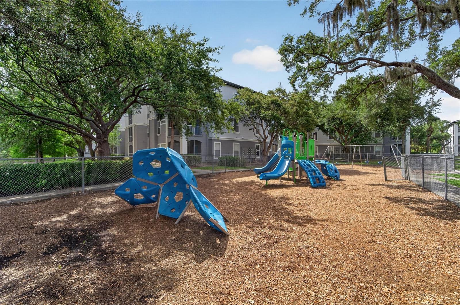 Image 38 of 42 For 5611 Legacy Crescent Place 304