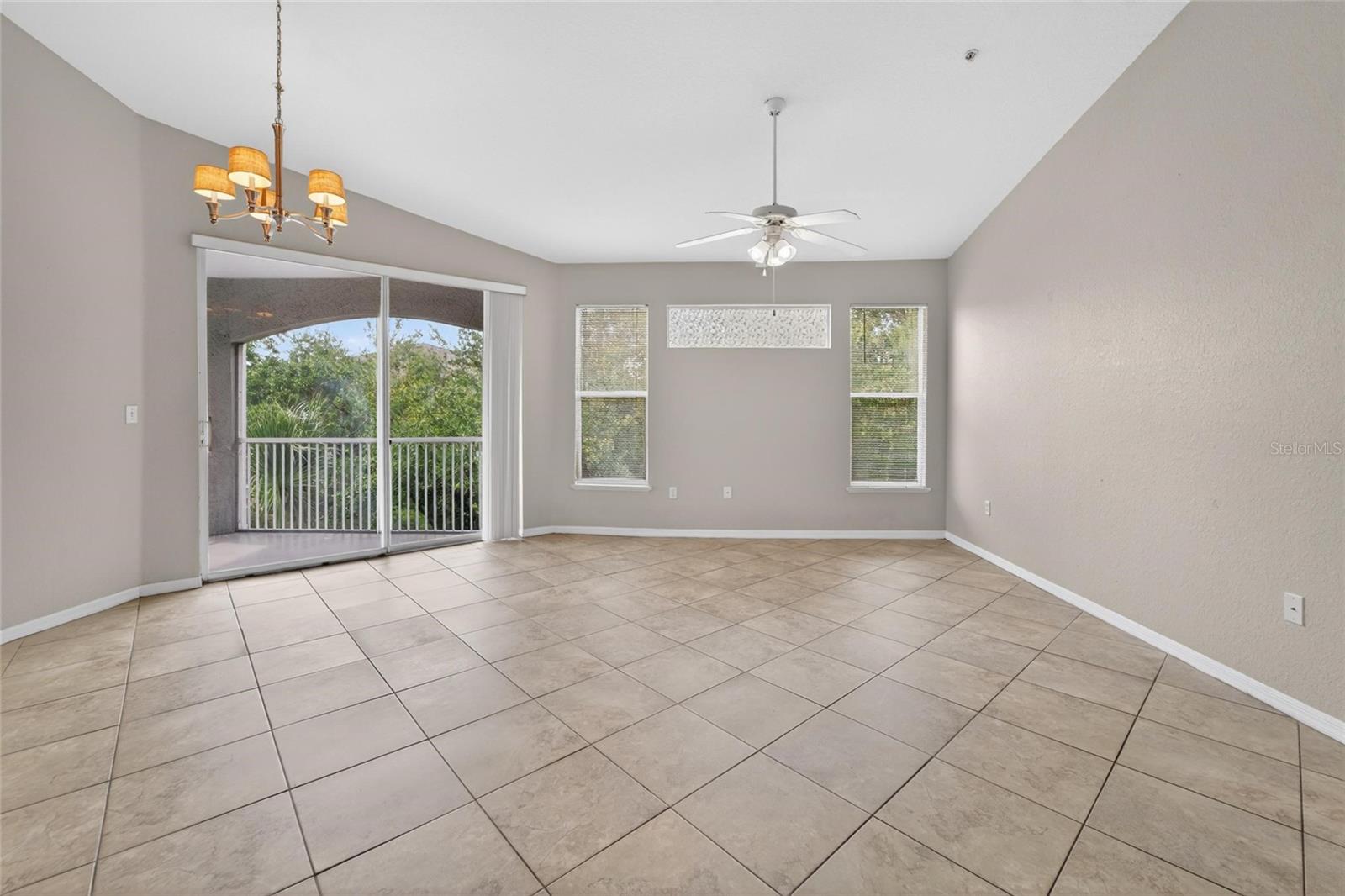 Image 7 of 42 For 5611 Legacy Crescent Place 304