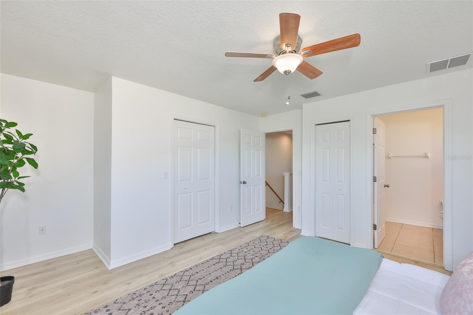 Image 13 of 28 For 8830 Red Beechwood Court