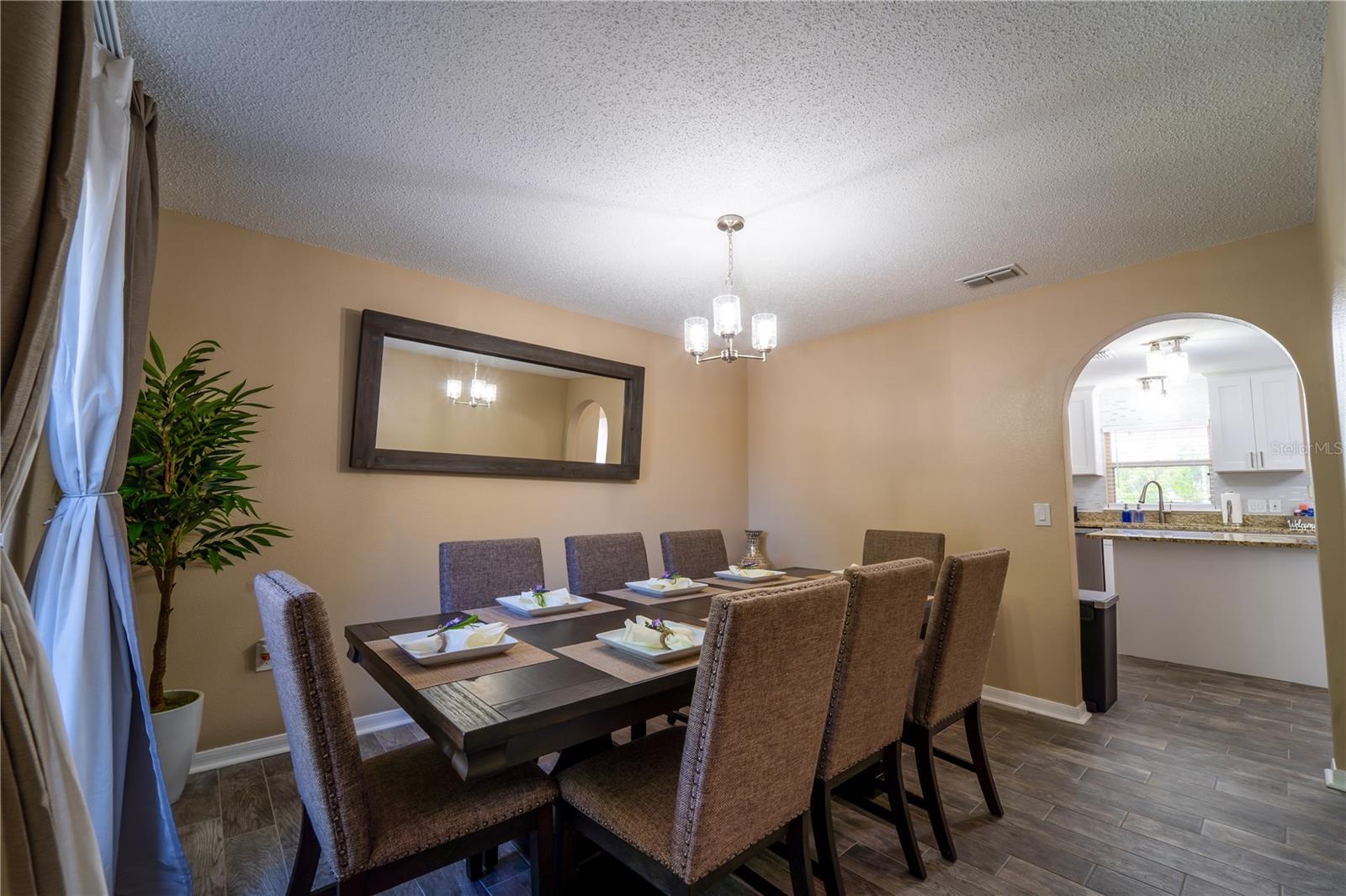 Image 12 of 42 For 31704 Shin Court