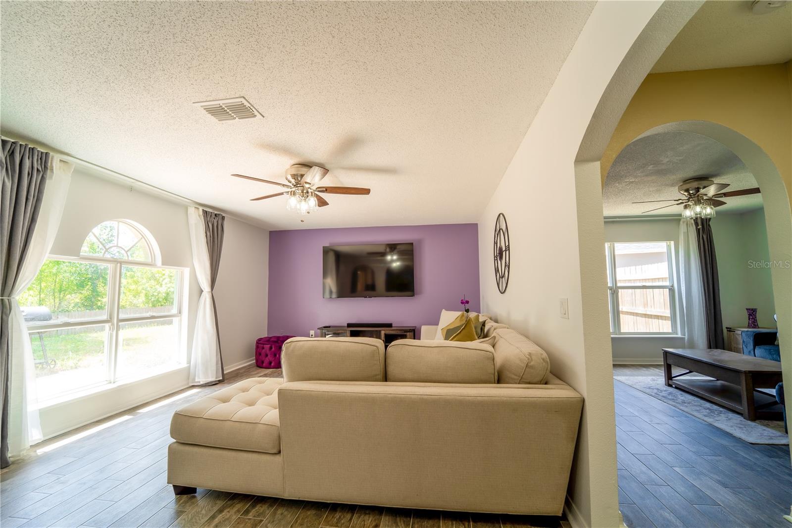 Image 18 of 42 For 31704 Shin Court