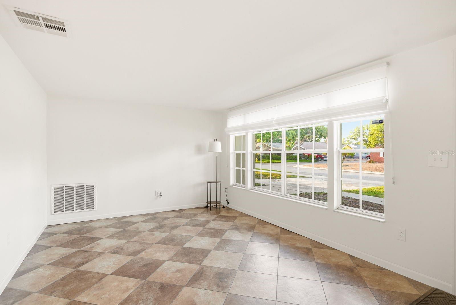 Image 10 of 67 For 3705 Grayton Drive