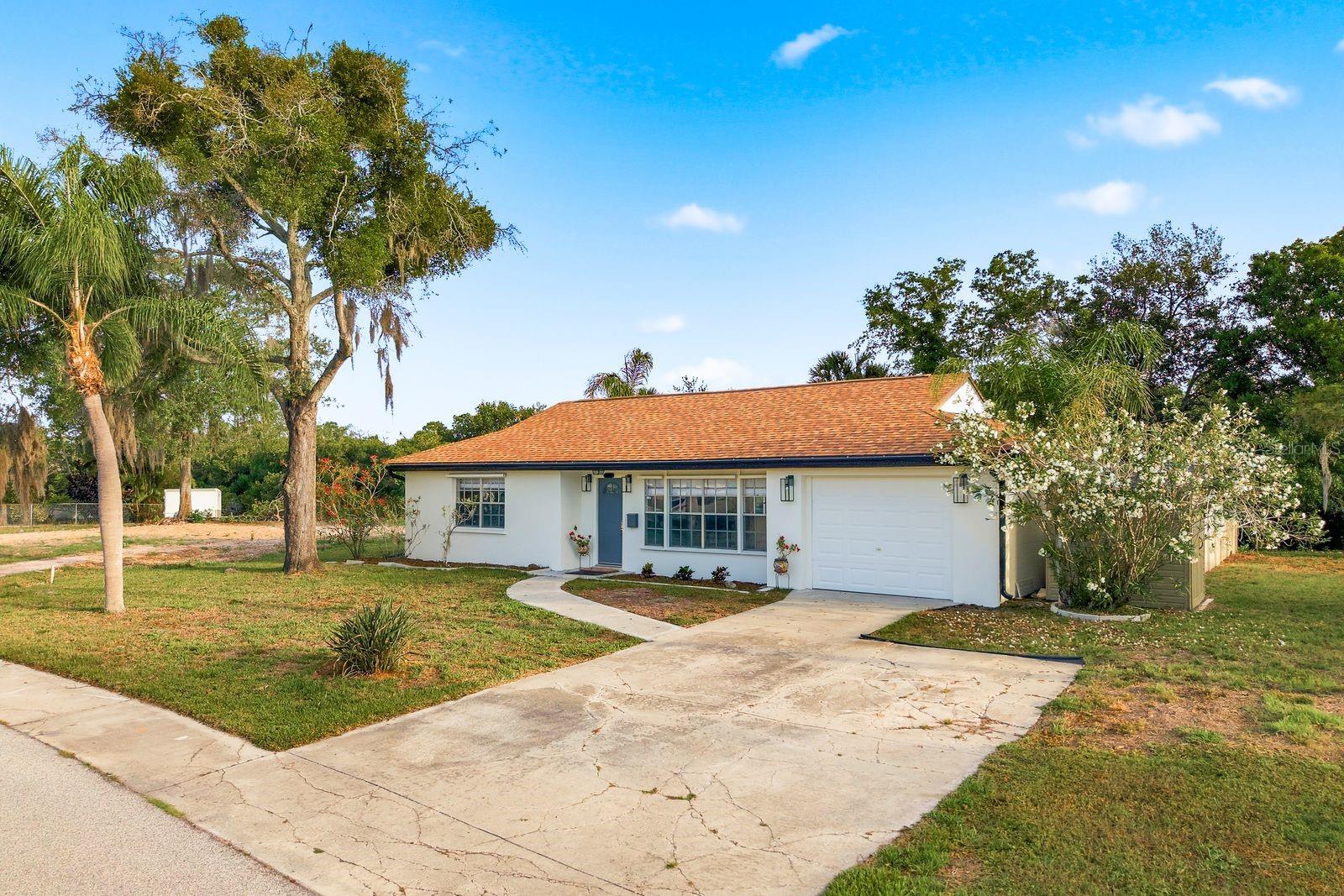 Image 5 of 67 For 3705 Grayton Drive
