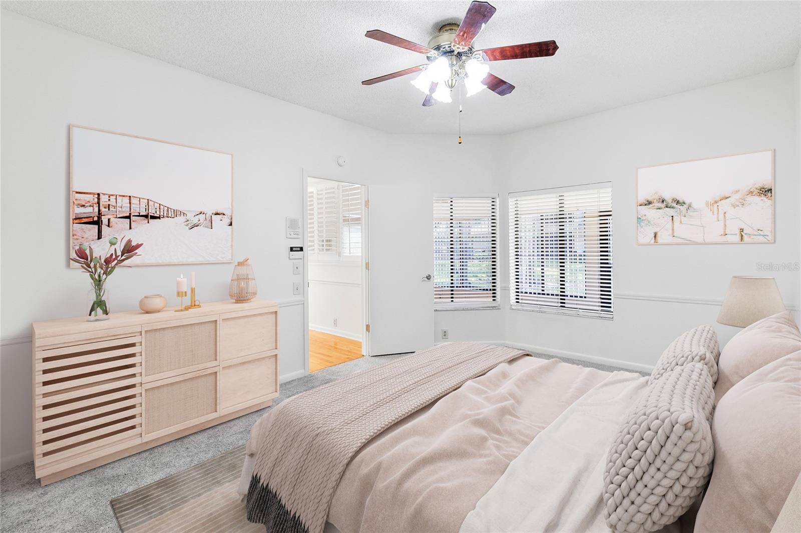 Image 20 of 45 For 3016 Landmark Boulevard 401