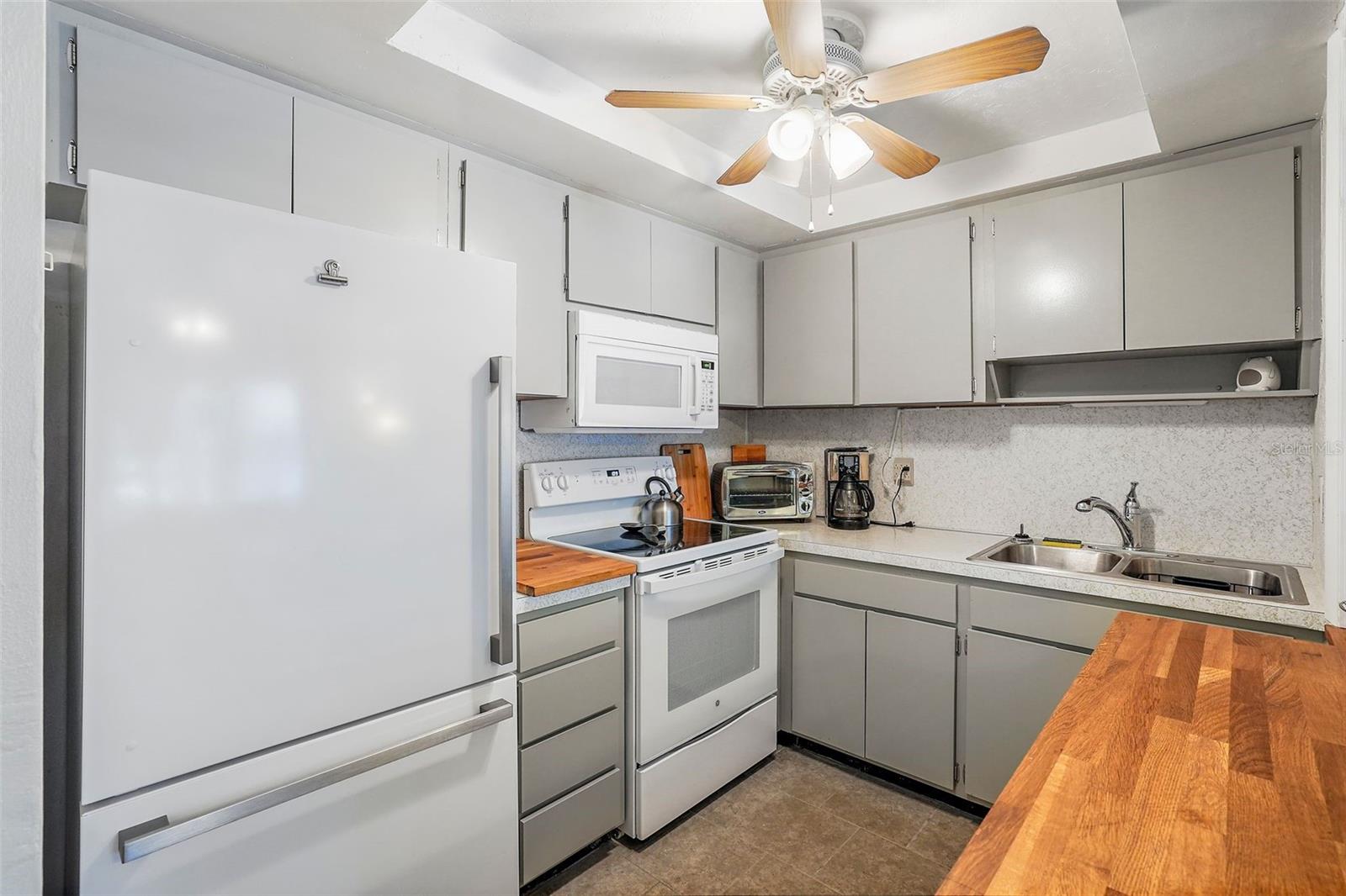 Image 14 of 37 For 680 71st Avenue 11