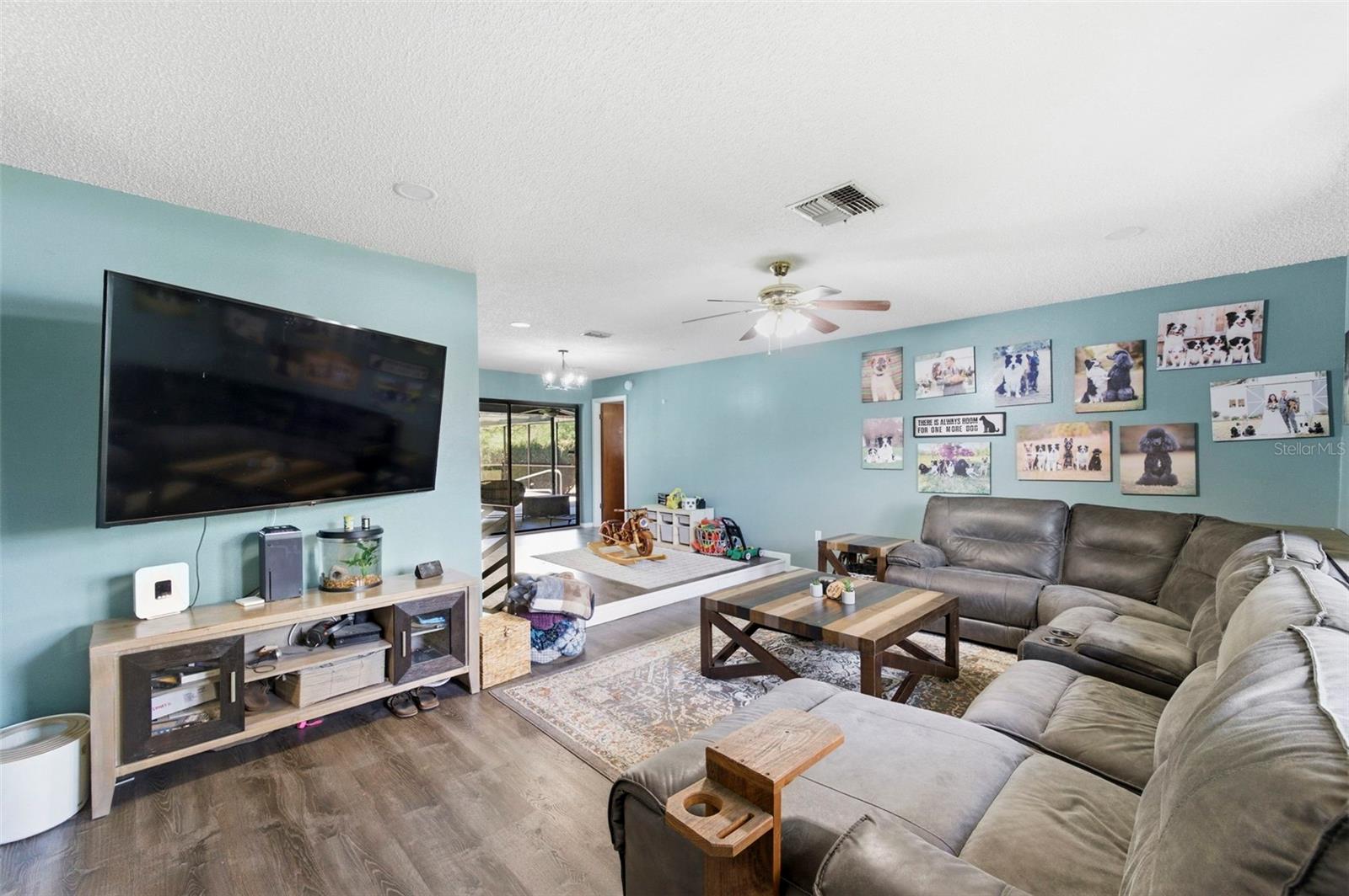 Image 3 of 42 For 7377 Skylark Drive