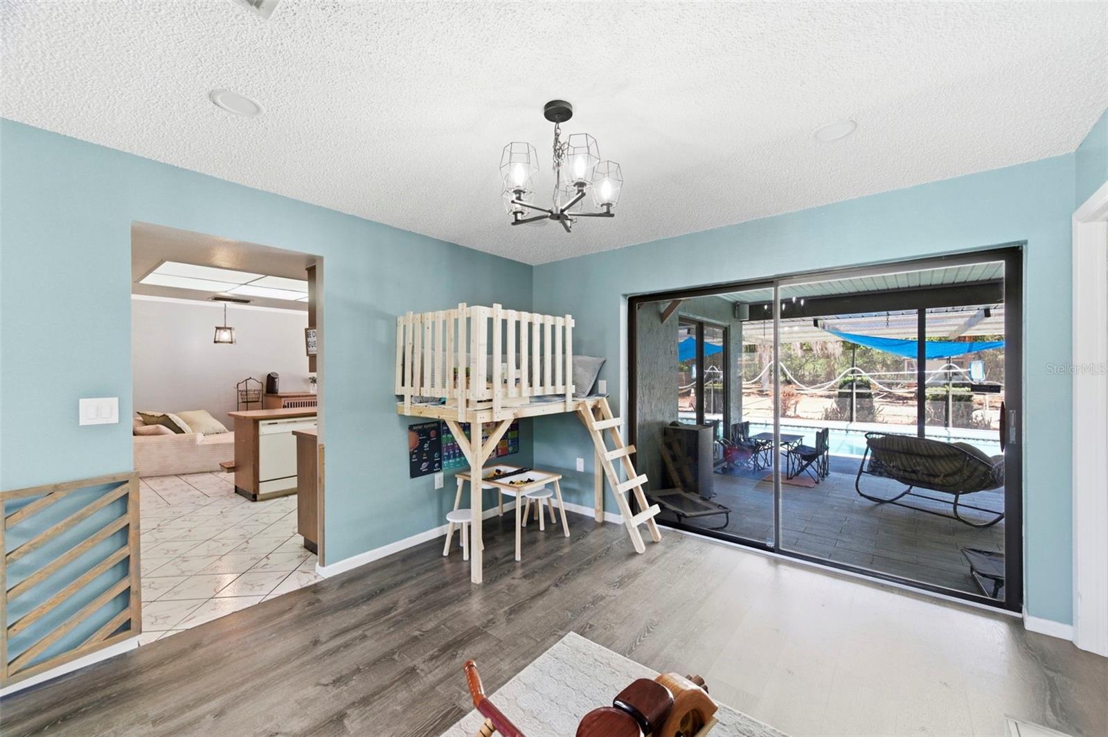 Image 9 of 42 For 7377 Skylark Drive