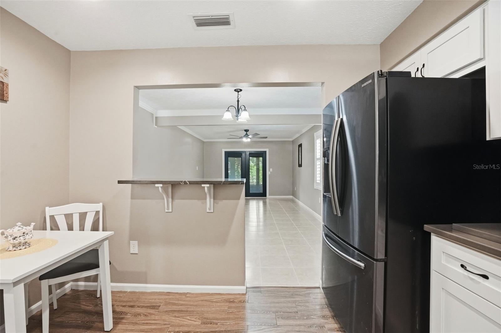 Image 15 of 38 For 913 Candlebrook Lane