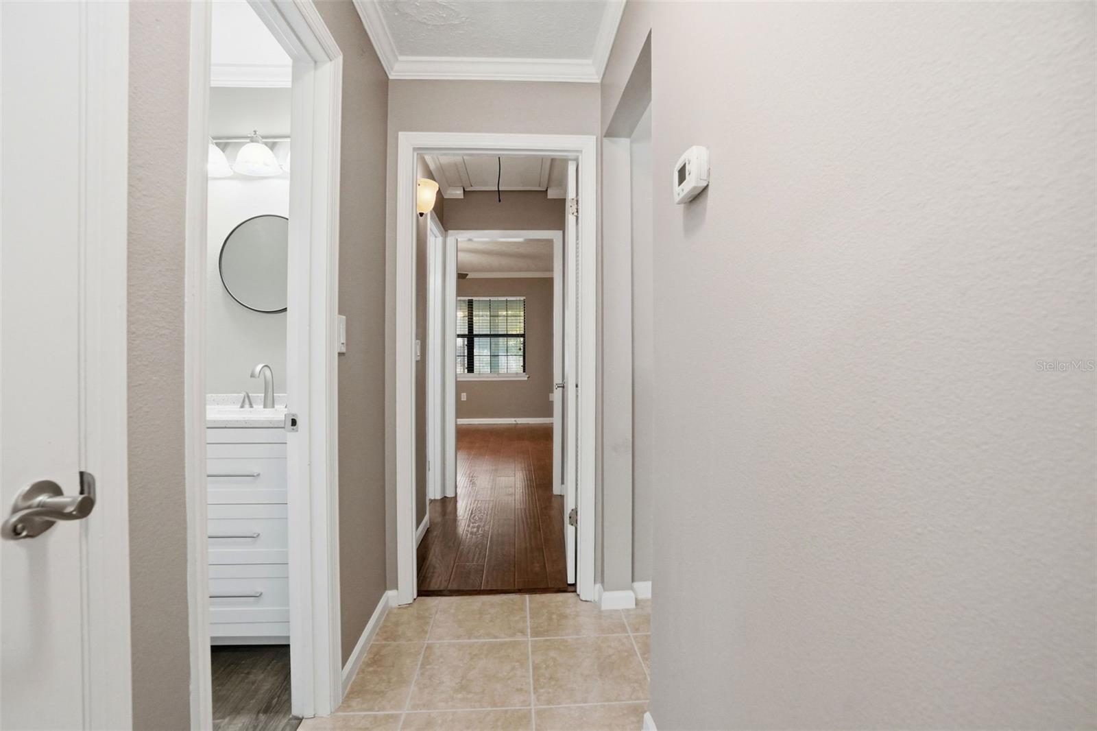 Image 24 of 38 For 913 Candlebrook Lane