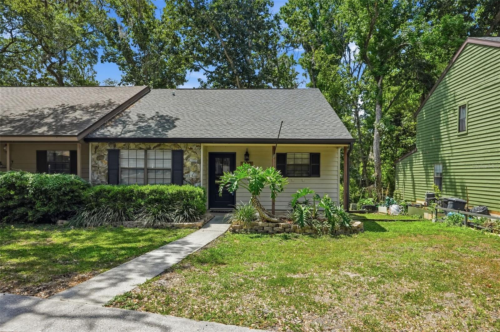 Image 32 of 38 For 913 Candlebrook Lane