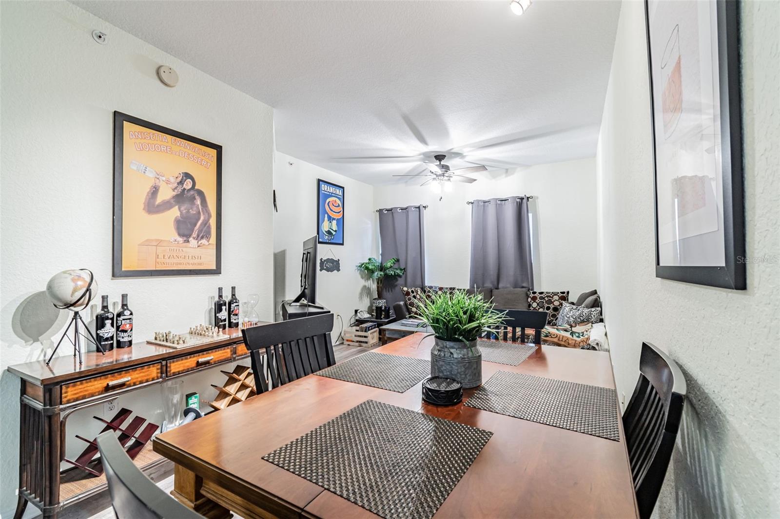 Image 10 of 34 For 402 Armenia Avenue 116