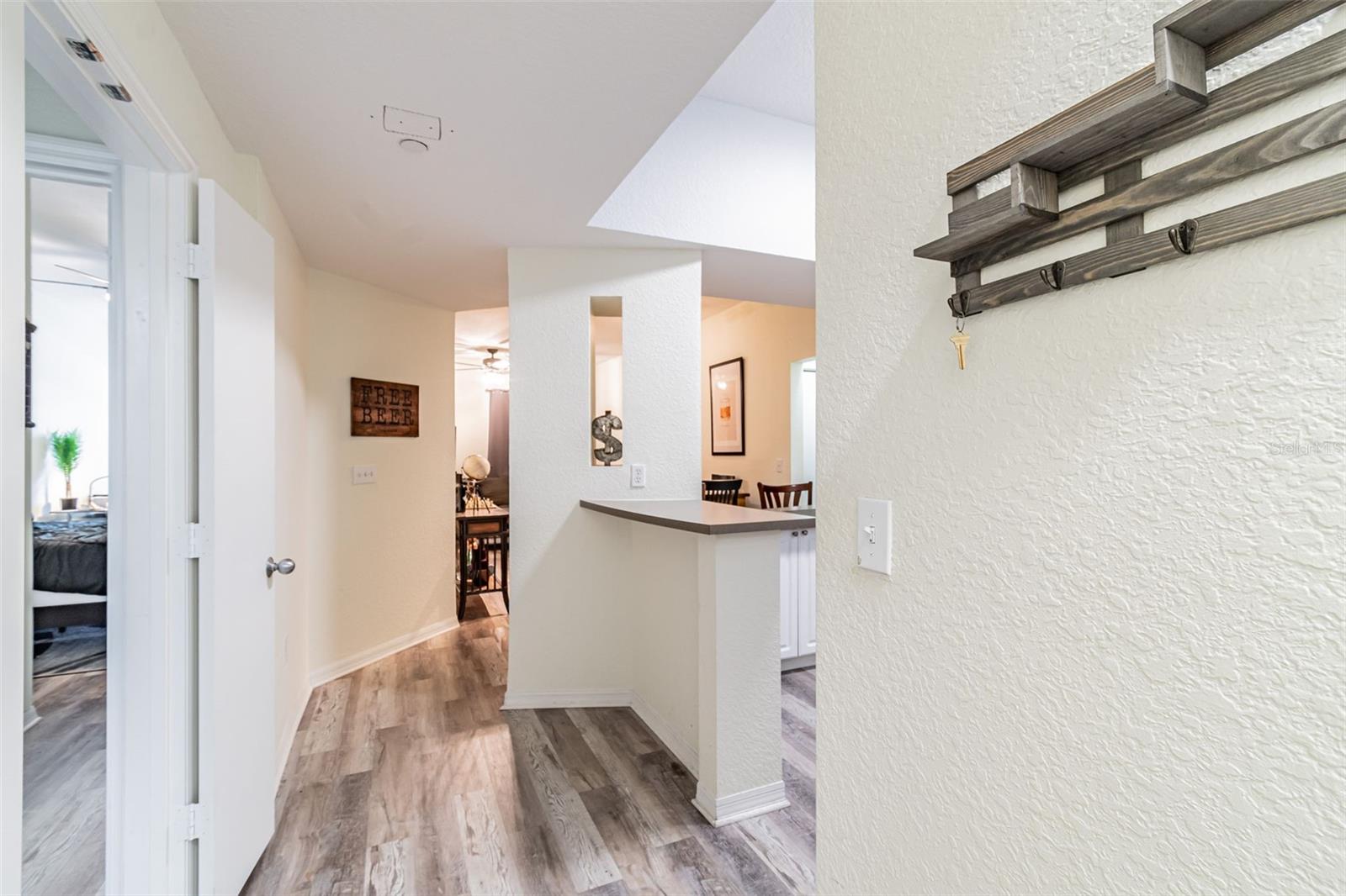 Image 3 of 34 For 402 Armenia Avenue 116