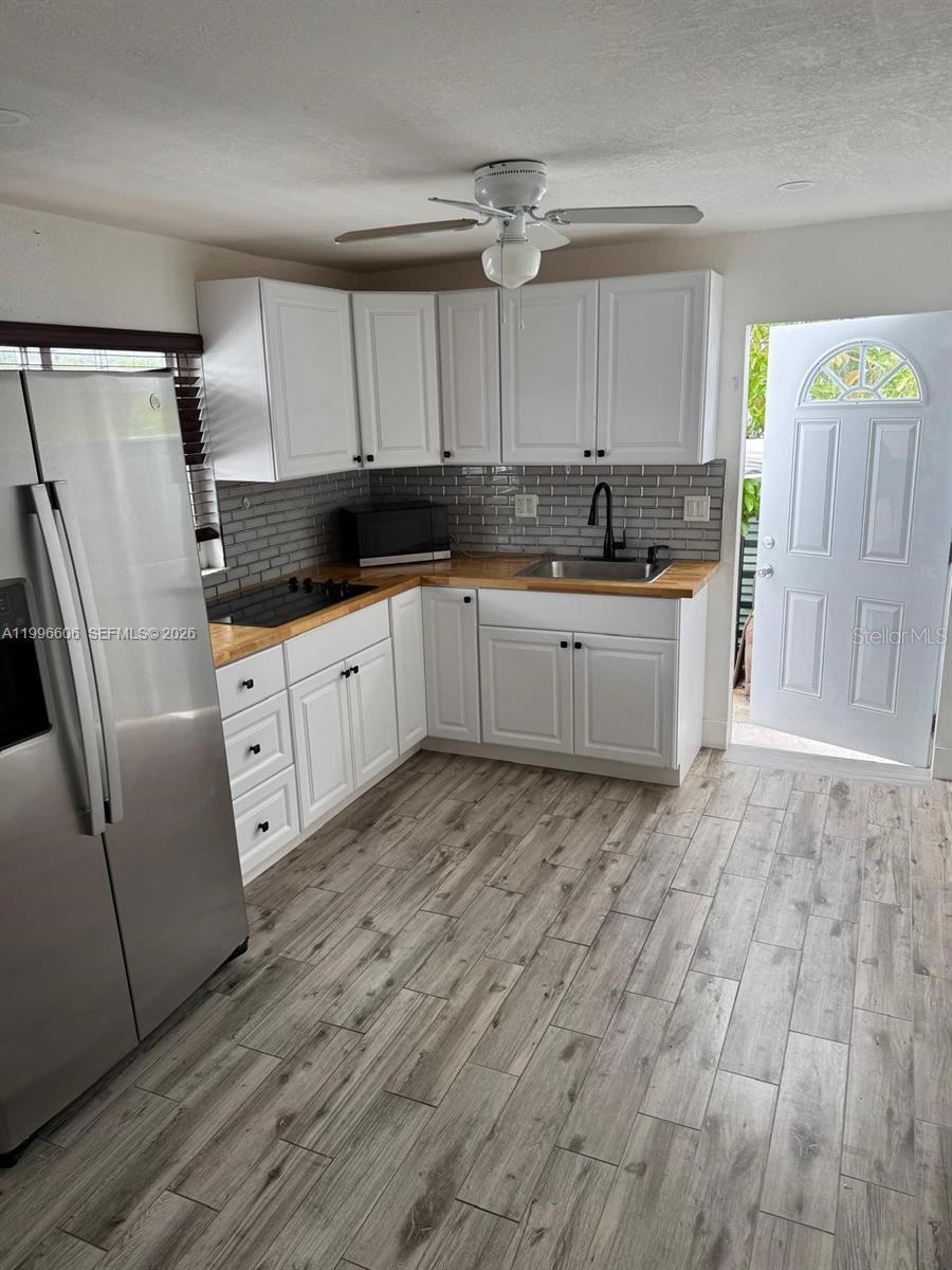 Image 4 of 10 For 5420 7th Avenue 2