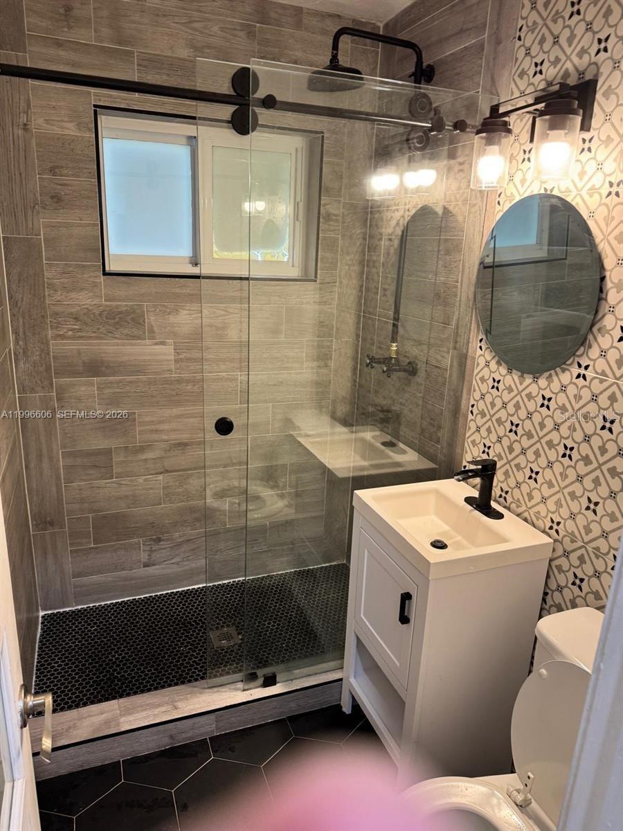 Image 8 of 10 For 5420 7th Avenue 2