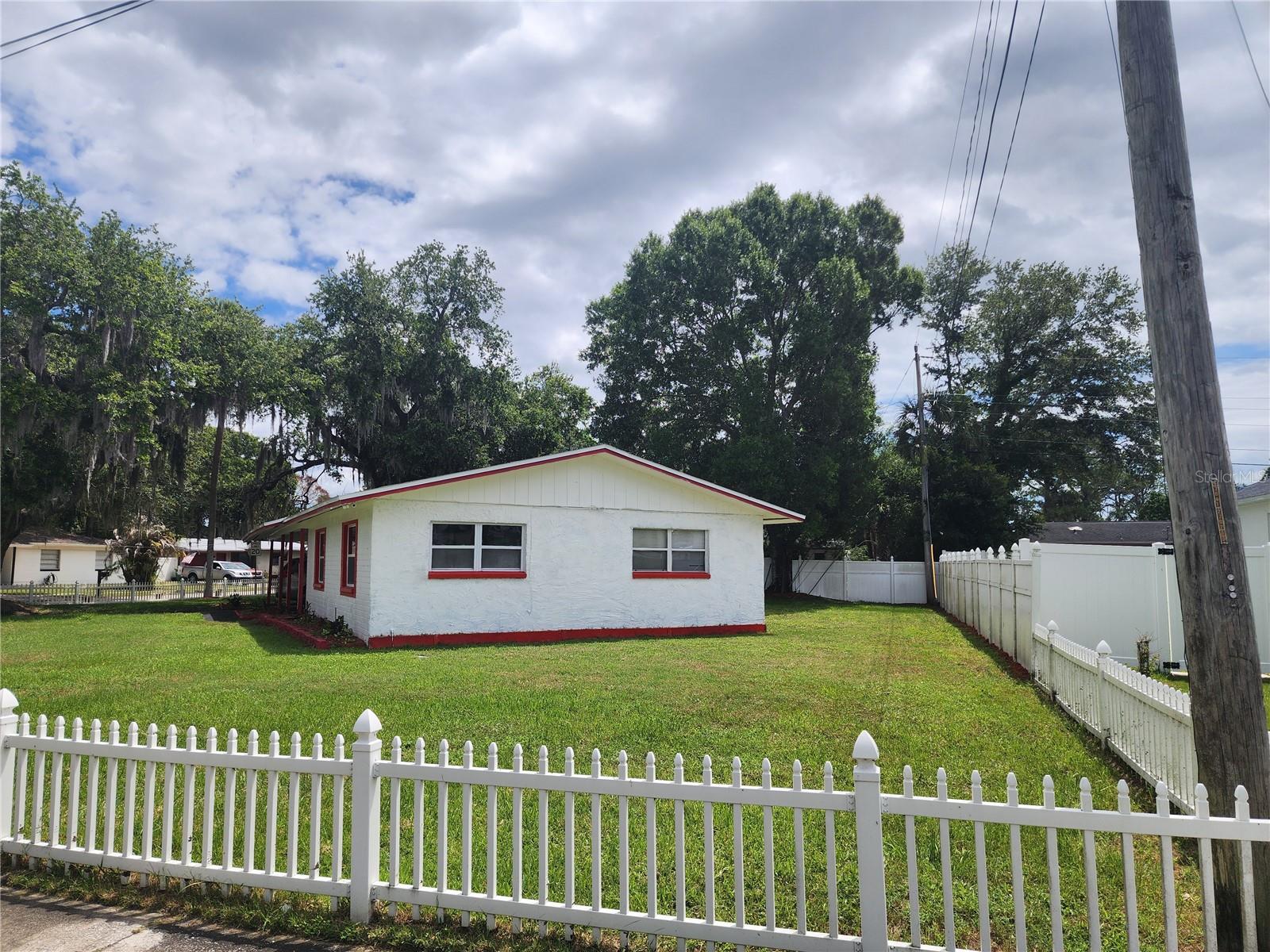 Image 19 of 20 For 1317 Moss Lane