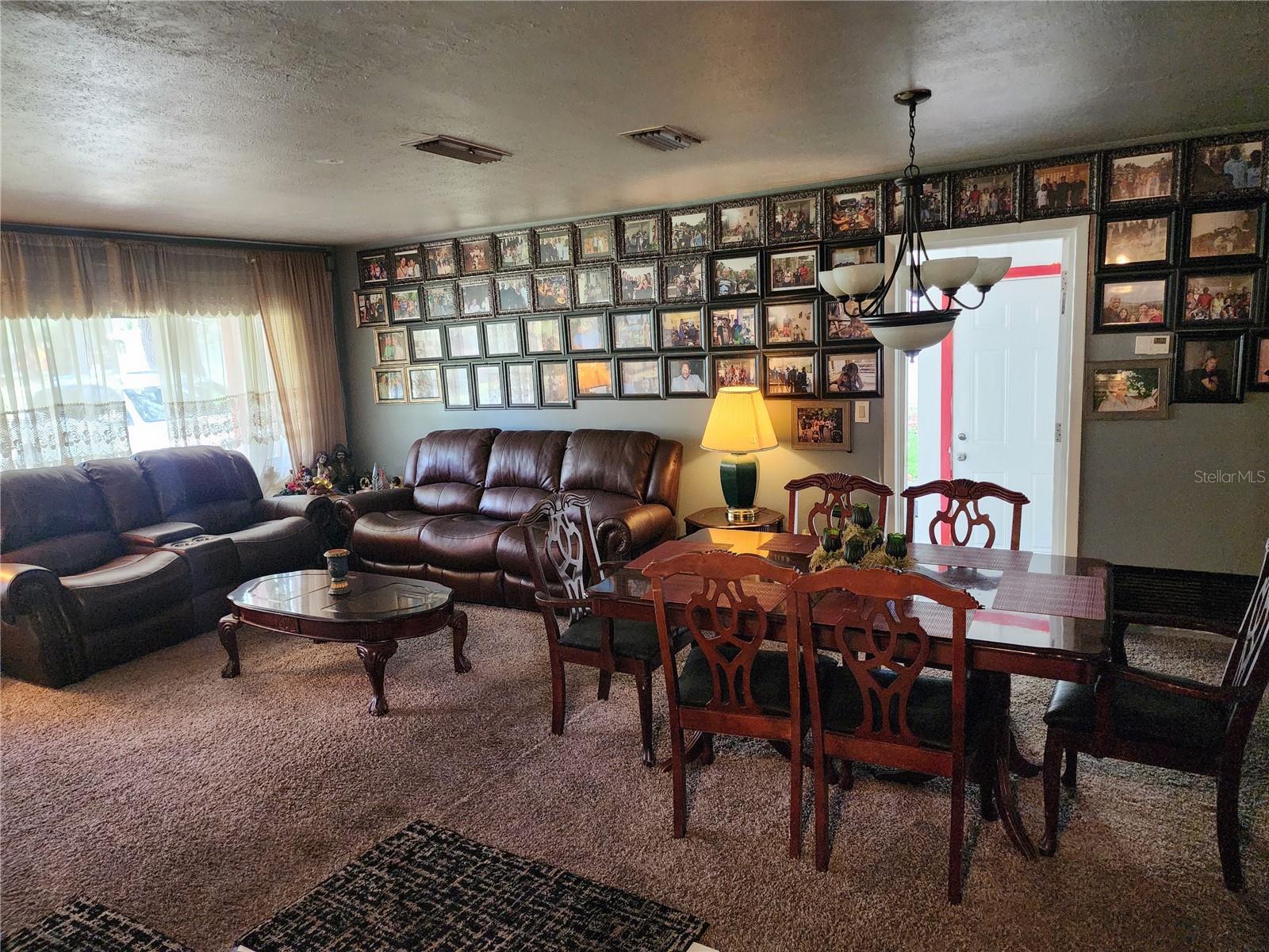 Image 3 of 20 For 1317 Moss Lane