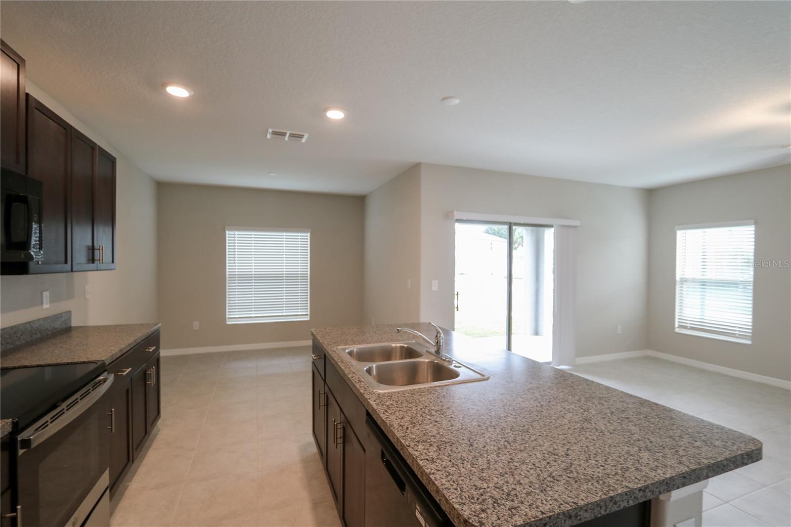 Image 6 of 32 For 4714 Norman Oak Place