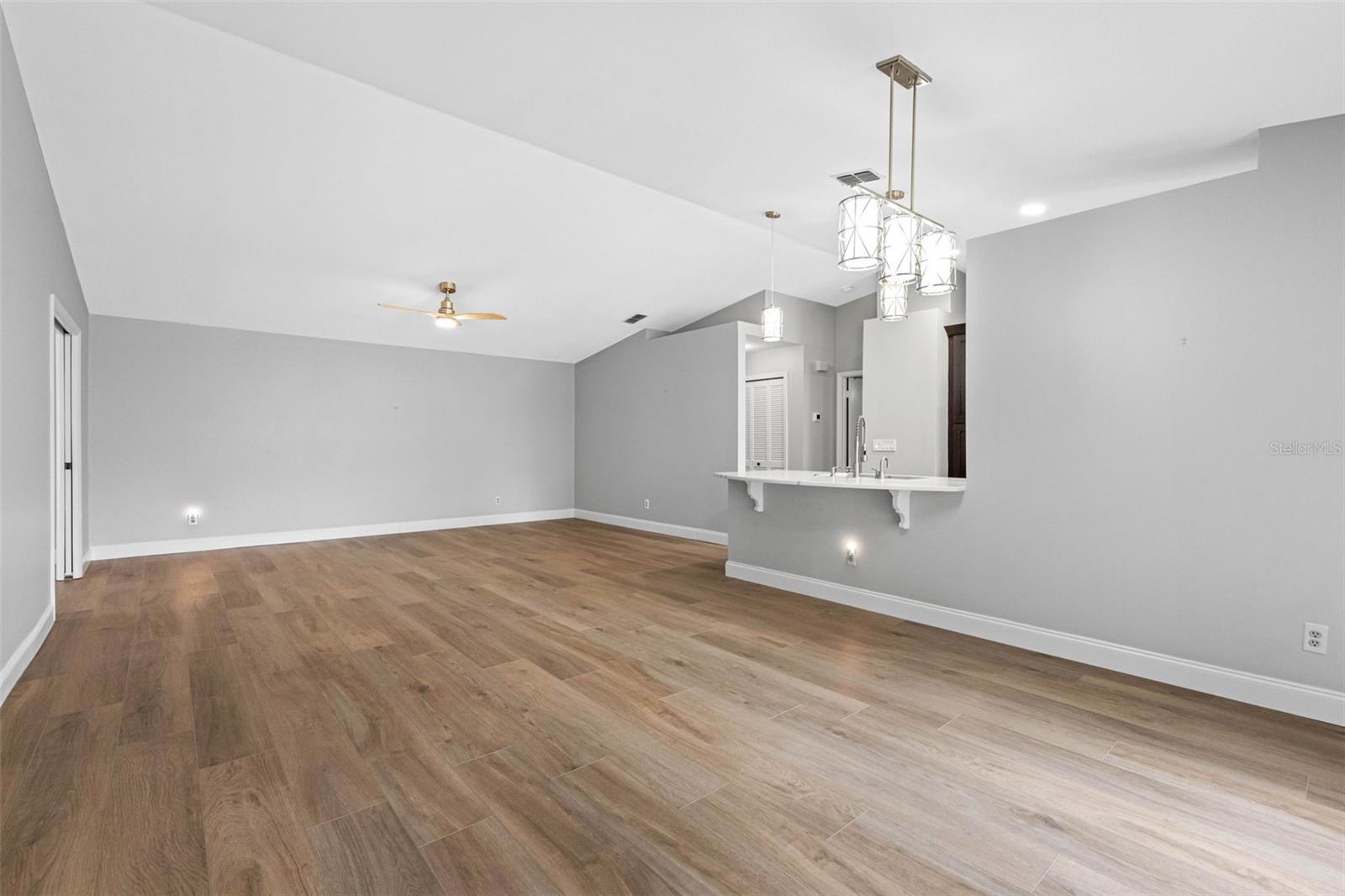 Image 5 of 53 For 2022 Arbor Lane
