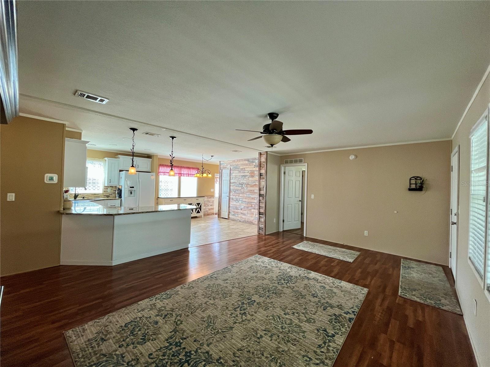 Image 7 of 28 For 38055 Woodgate