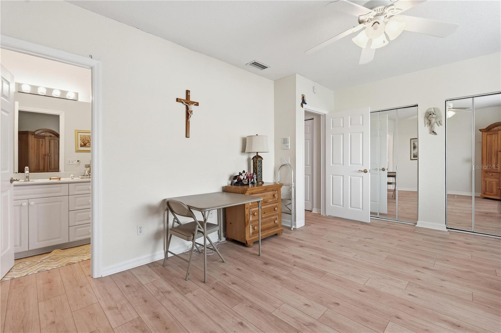 Image 29 of 64 For 545 Pinellas Bayway S 302