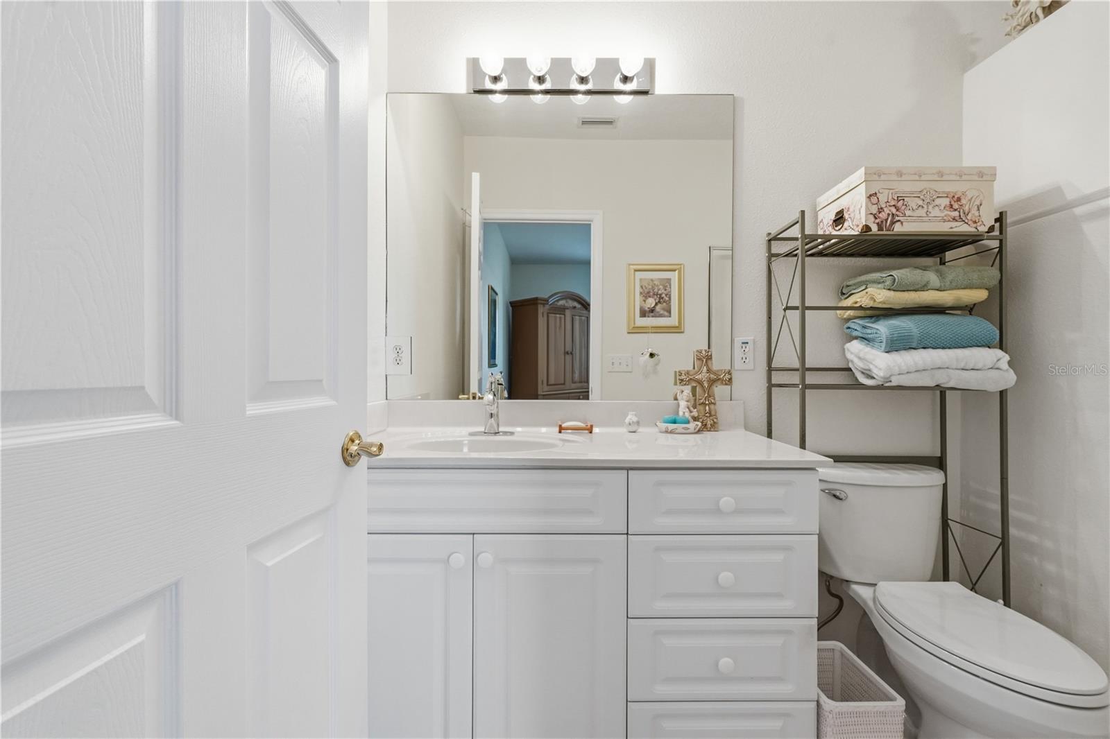 Image 31 of 64 For 545 Pinellas Bayway S 302