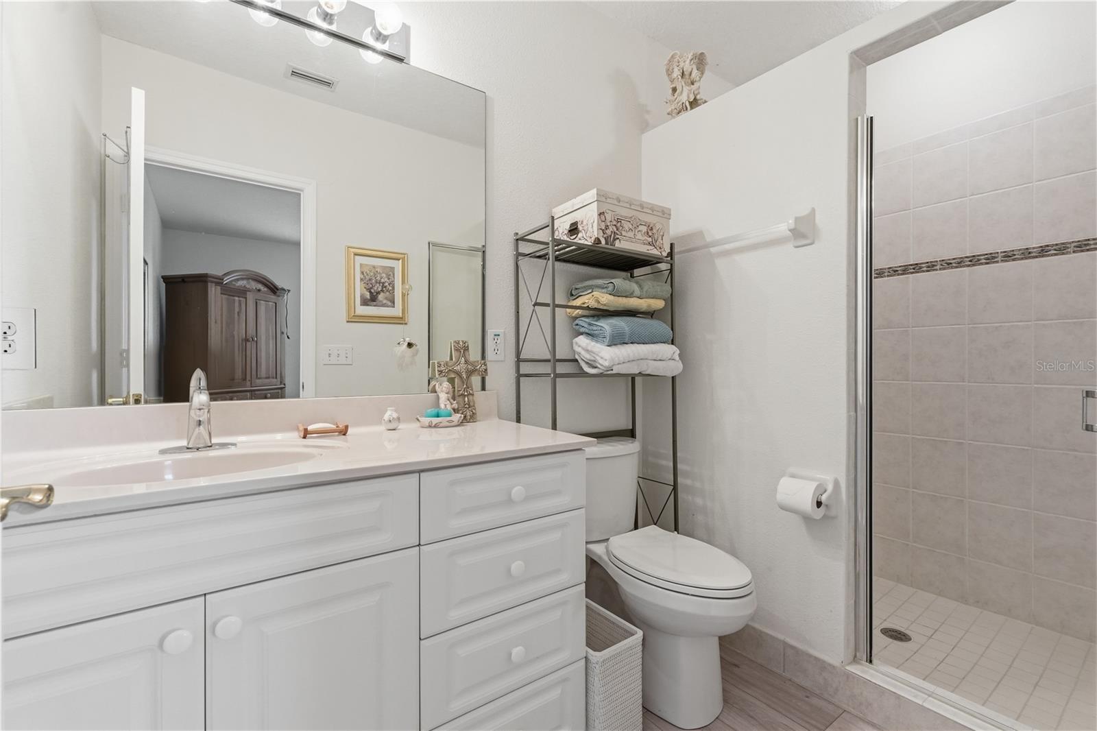 Image 32 of 64 For 545 Pinellas Bayway S 302