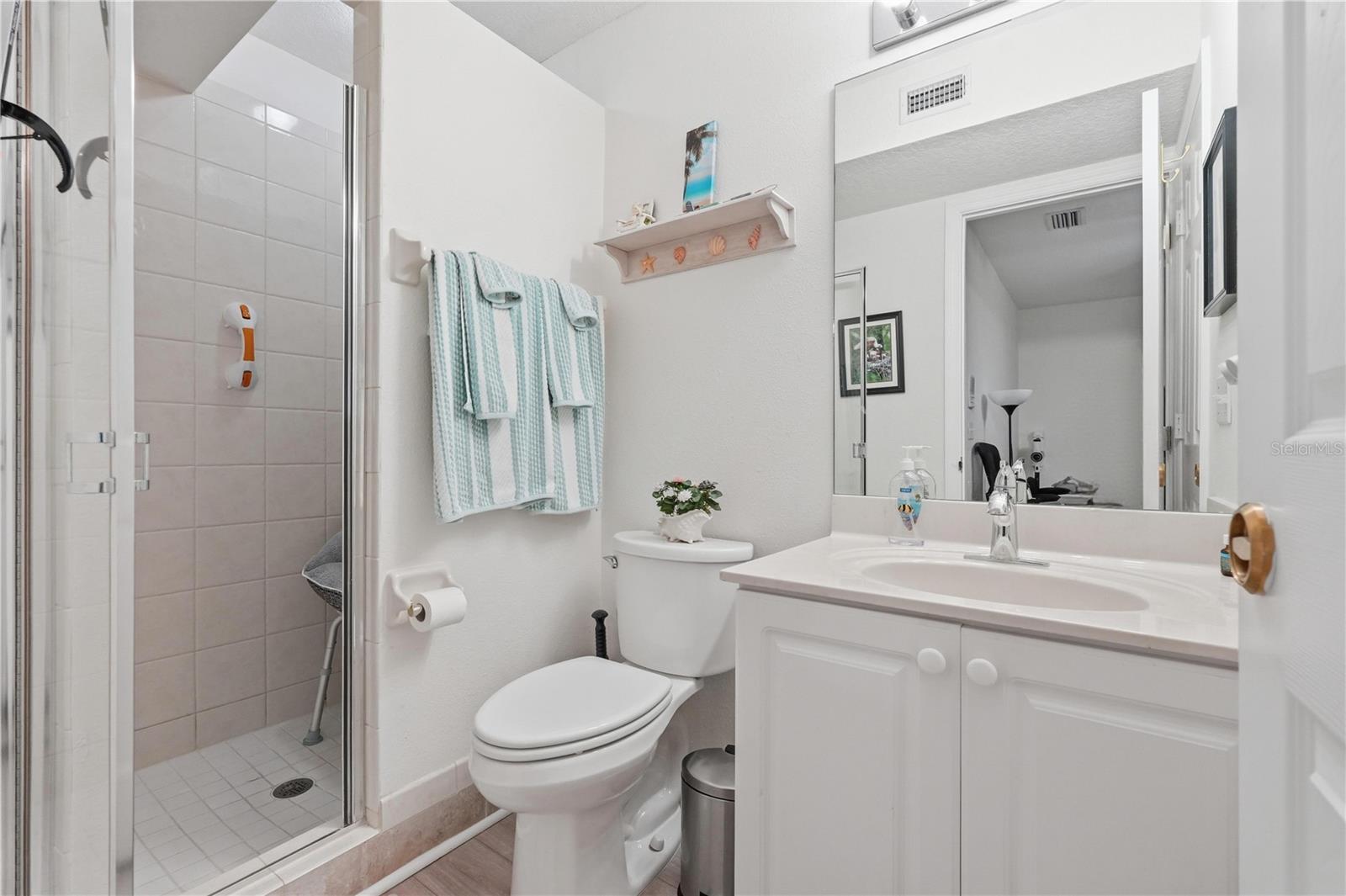 Image 36 of 64 For 545 Pinellas Bayway S 302