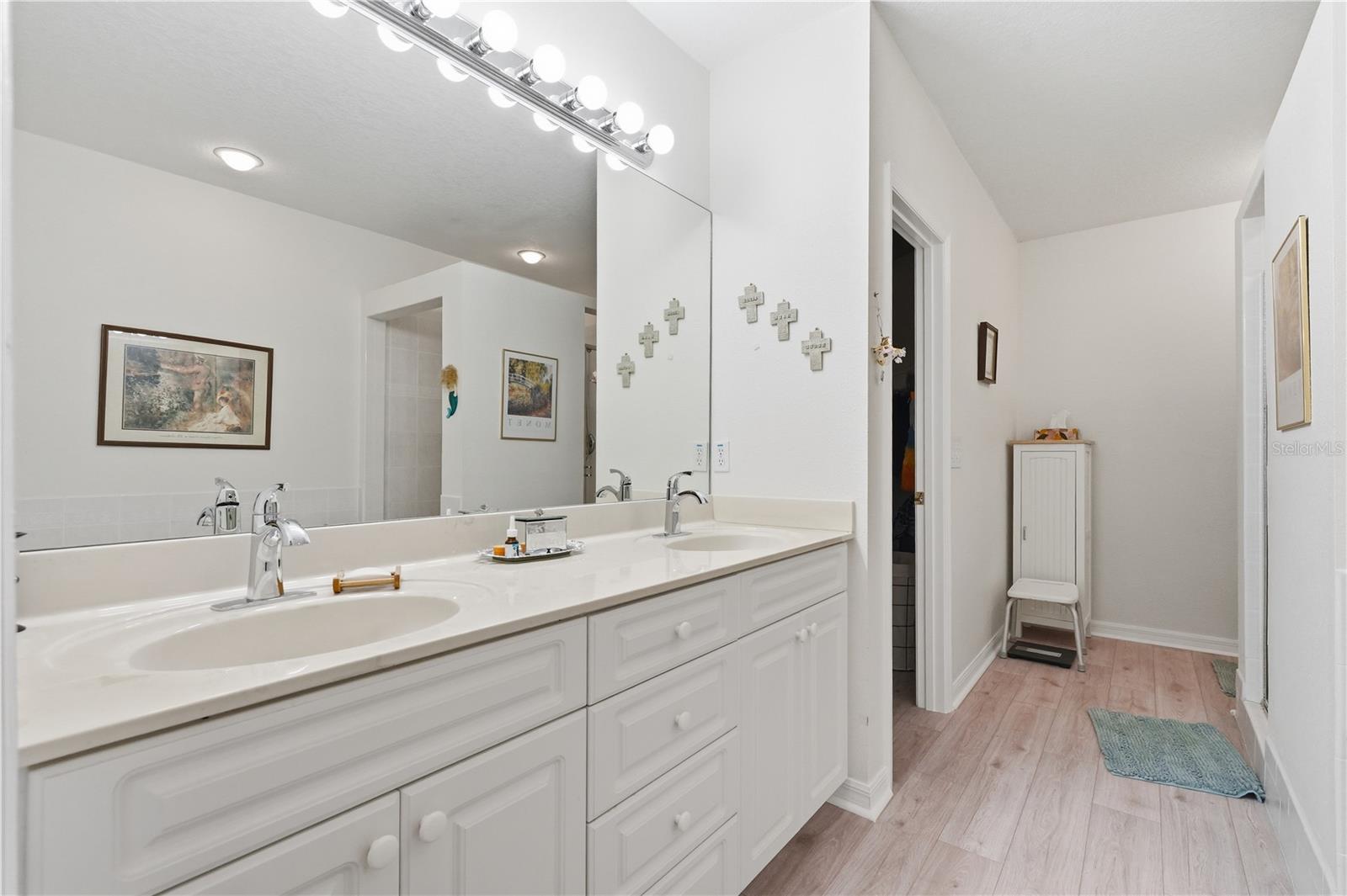 Image 38 of 64 For 545 Pinellas Bayway S 302