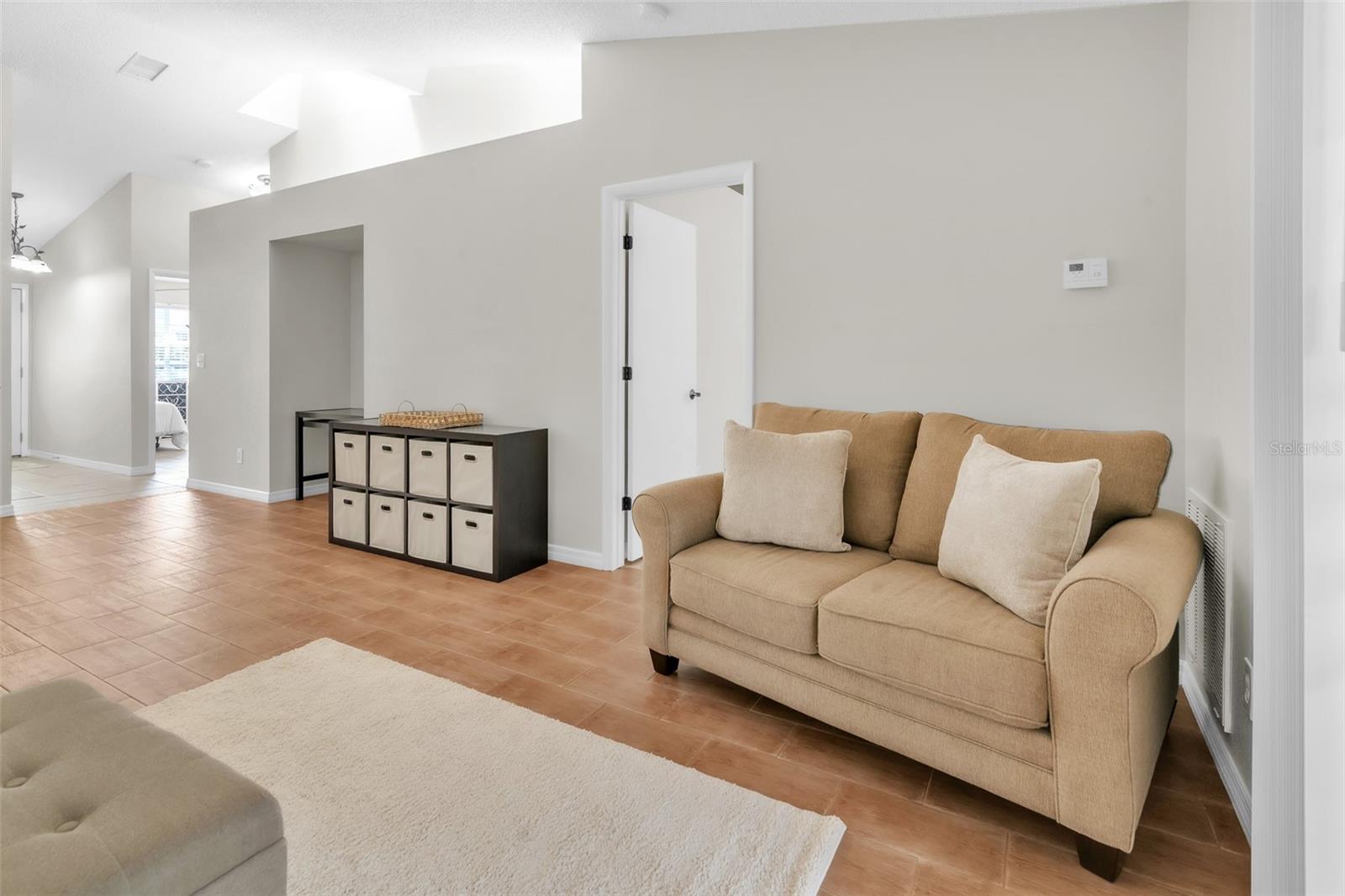 Image 13 of 45 For 890 Jackson Court