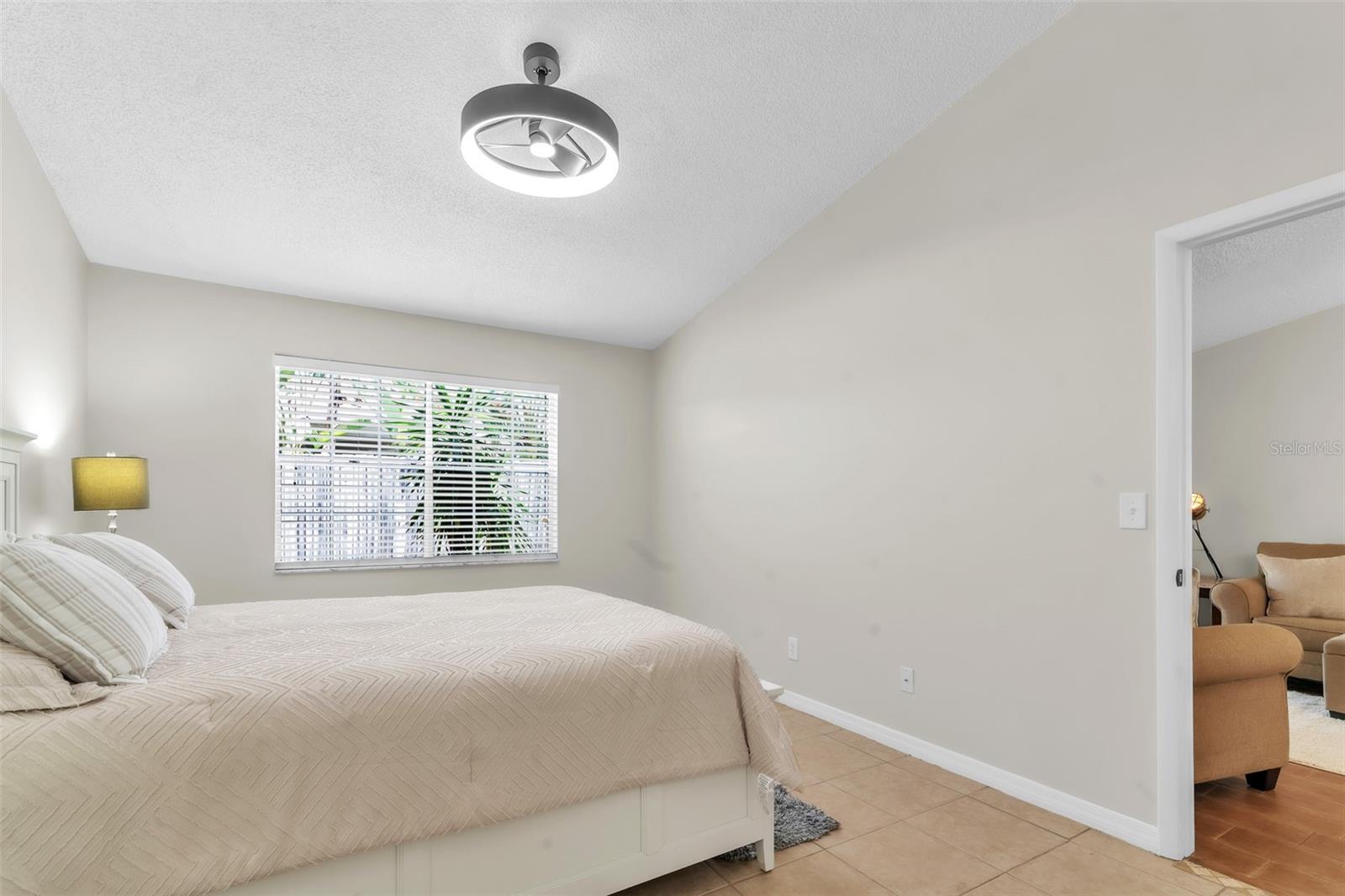 Image 18 of 45 For 890 Jackson Court