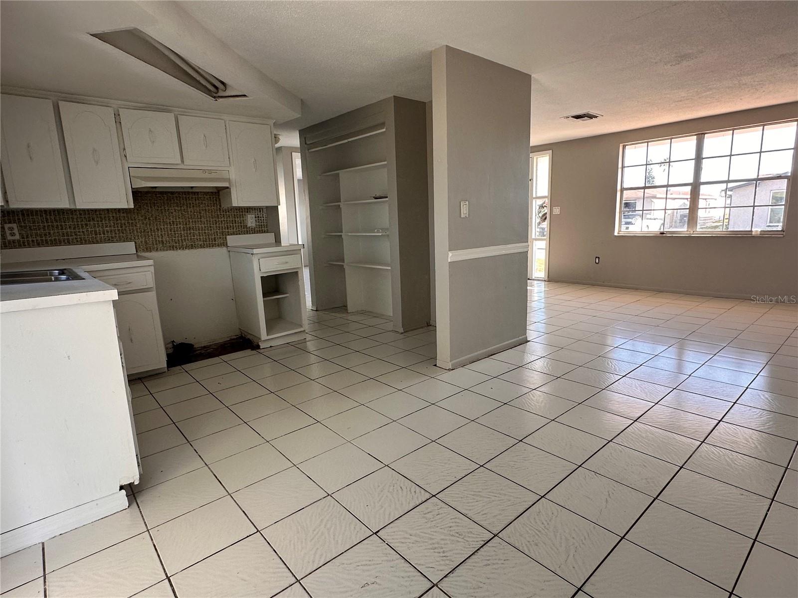 Image 13 of 22 For 3215 Bright Drive