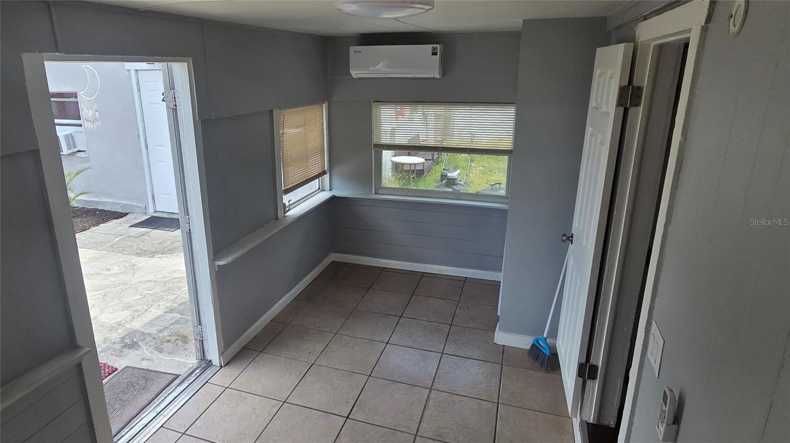 Image 3 of 11 For 5475 42nd Street N 1