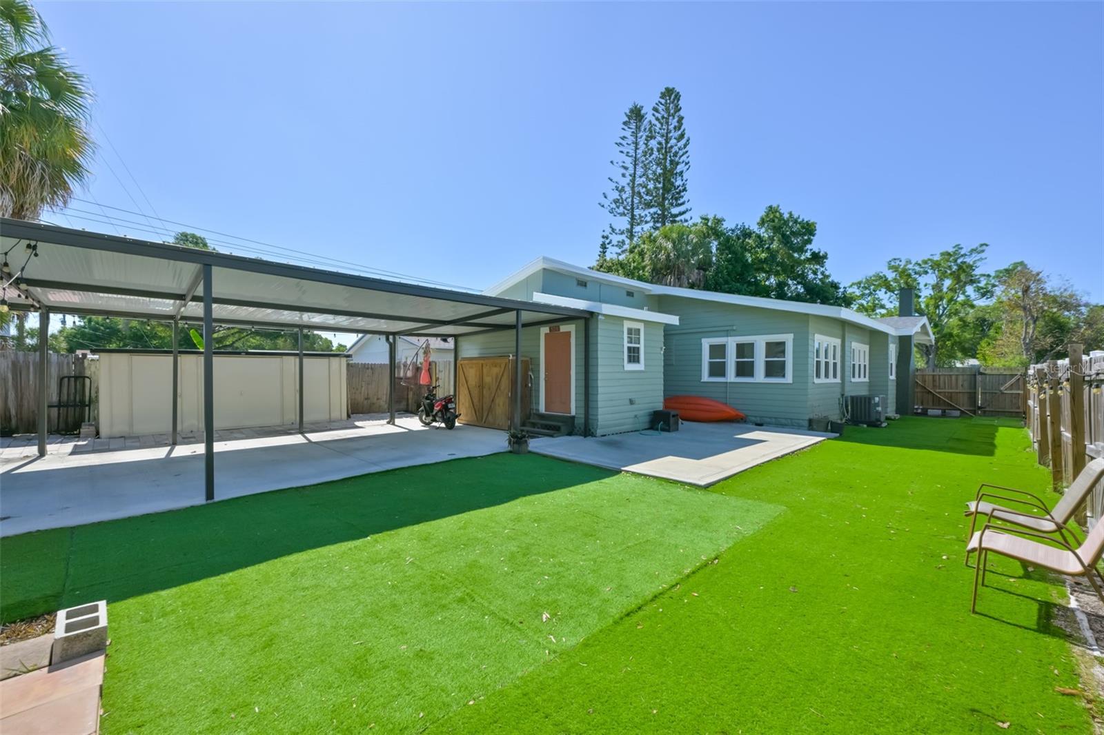 Image 15 of 29 For 5211 4th Avenue S