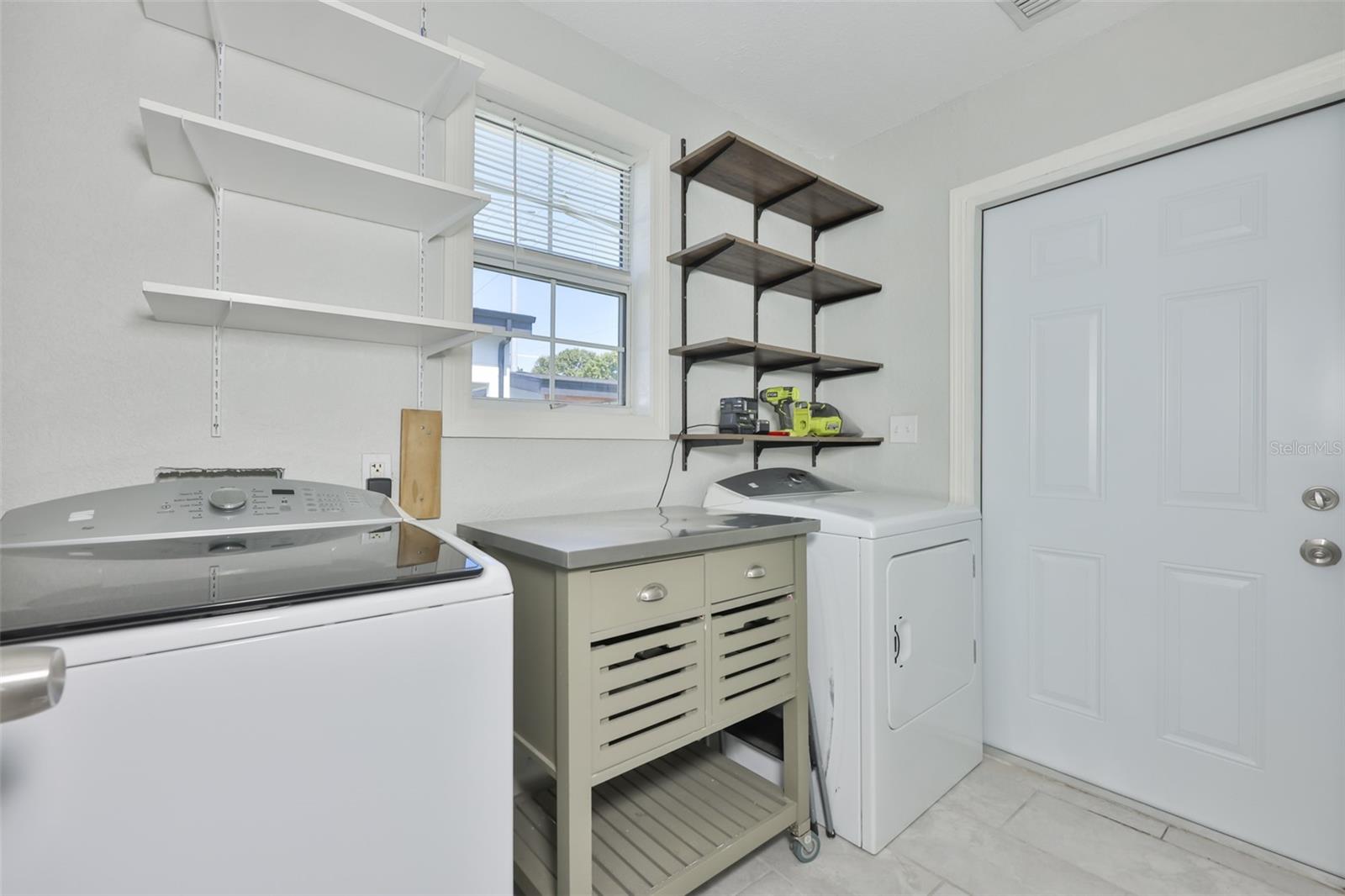 Image 20 of 29 For 5211 4th Avenue S