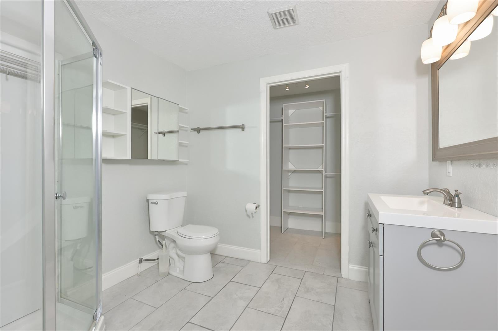 Image 8 of 29 For 5211 4th Avenue S