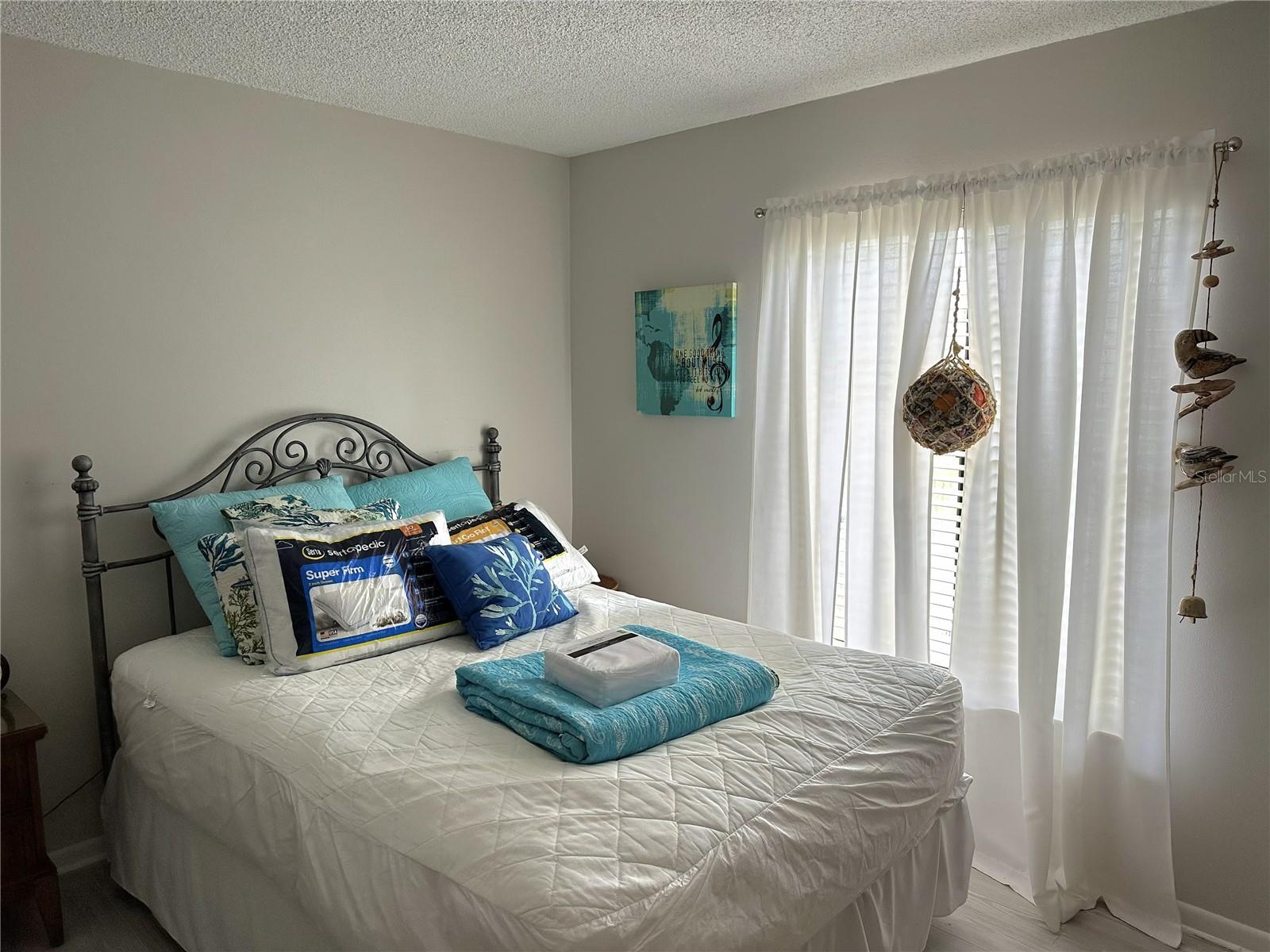 Image 13 of 15 For 1871 Pine Ridge Way W 2e