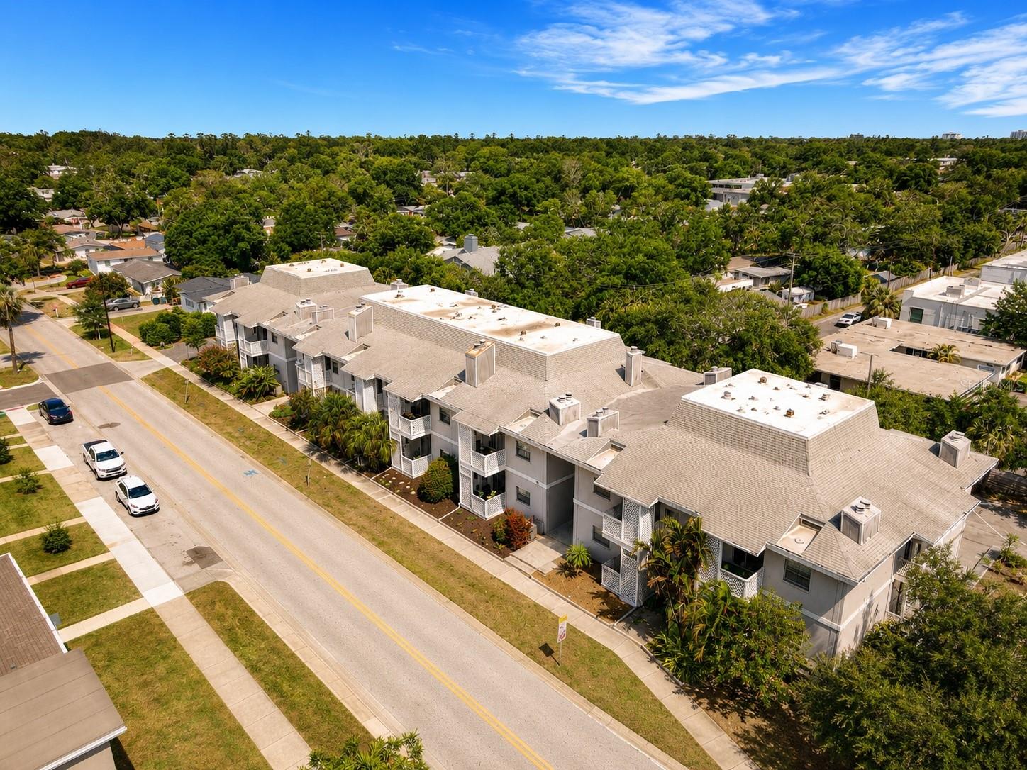 Image 15 of 18 For 4405 Fair Oaks Avenue 18