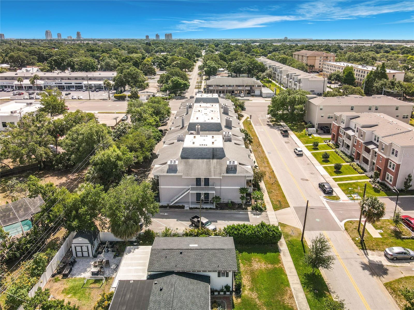 Image 18 of 18 For 4405 Fair Oaks Avenue 18