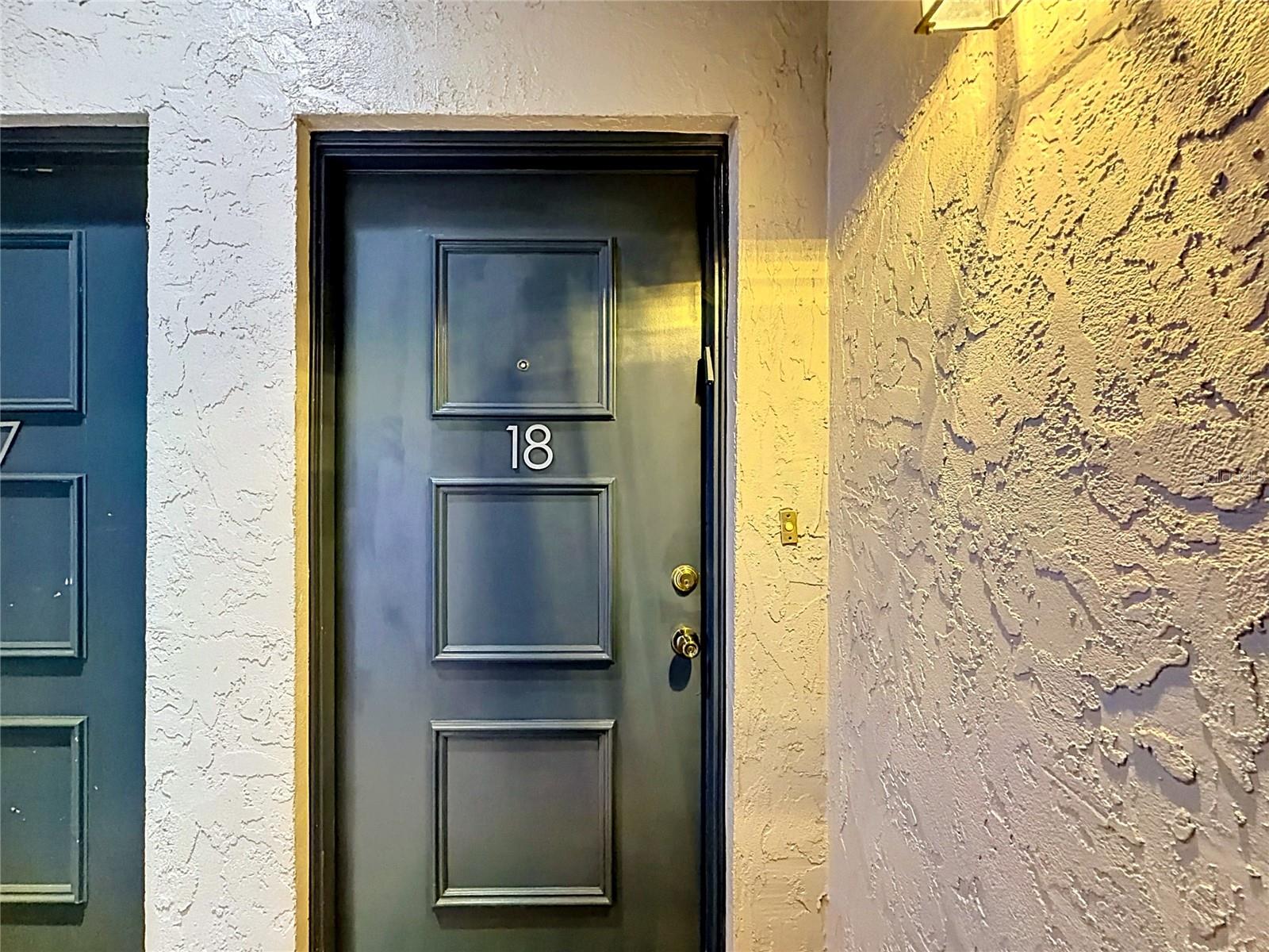 Image 2 of 18 For 4405 Fair Oaks Avenue 18