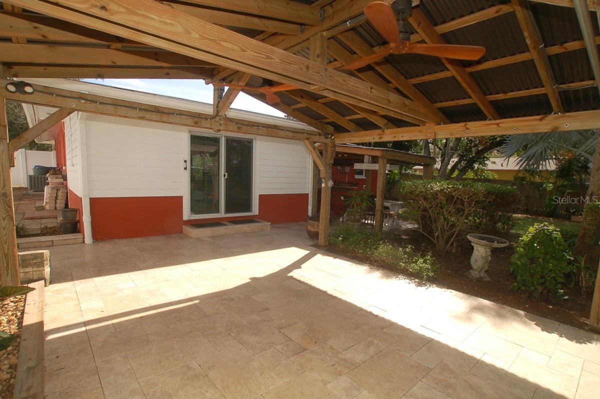 Image 30 of 63 For 468 Limewood Avenue