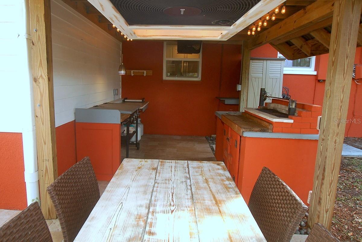 Image 34 of 63 For 468 Limewood Avenue