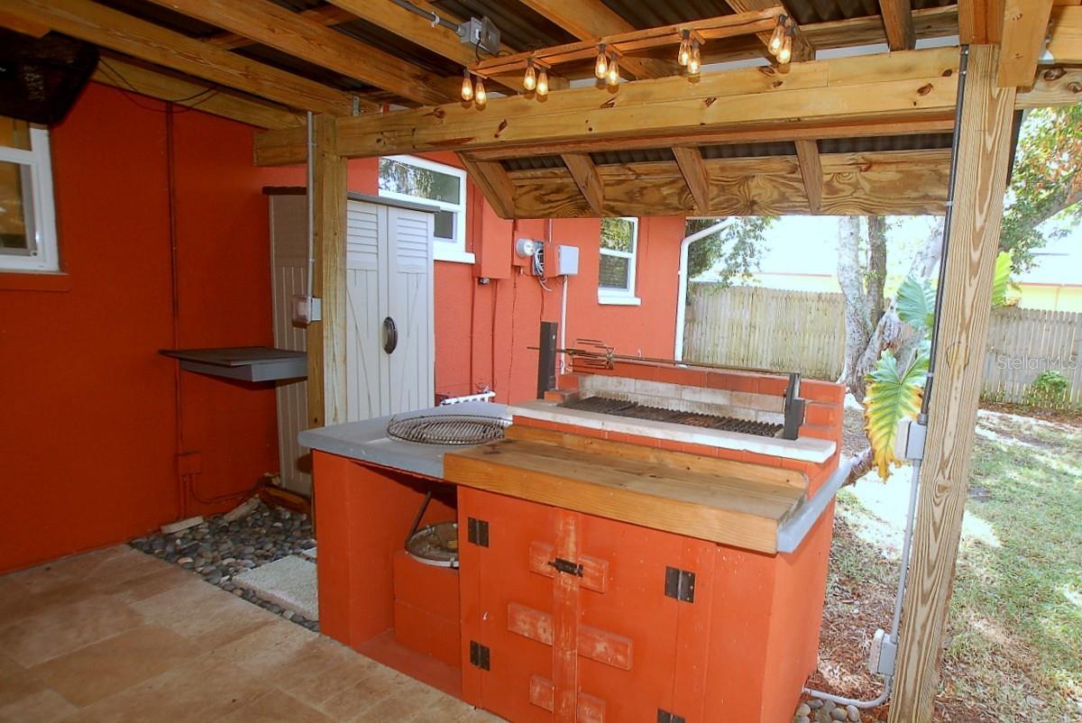 Image 37 of 63 For 468 Limewood Avenue